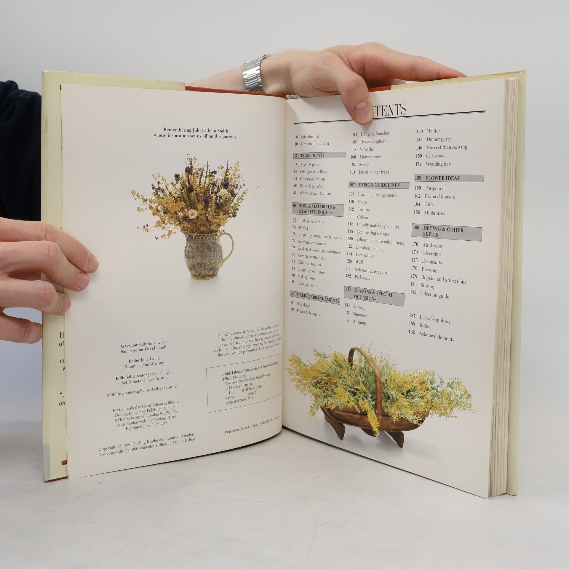 Malcolm Hillier The Complete Book of Dried Flowers