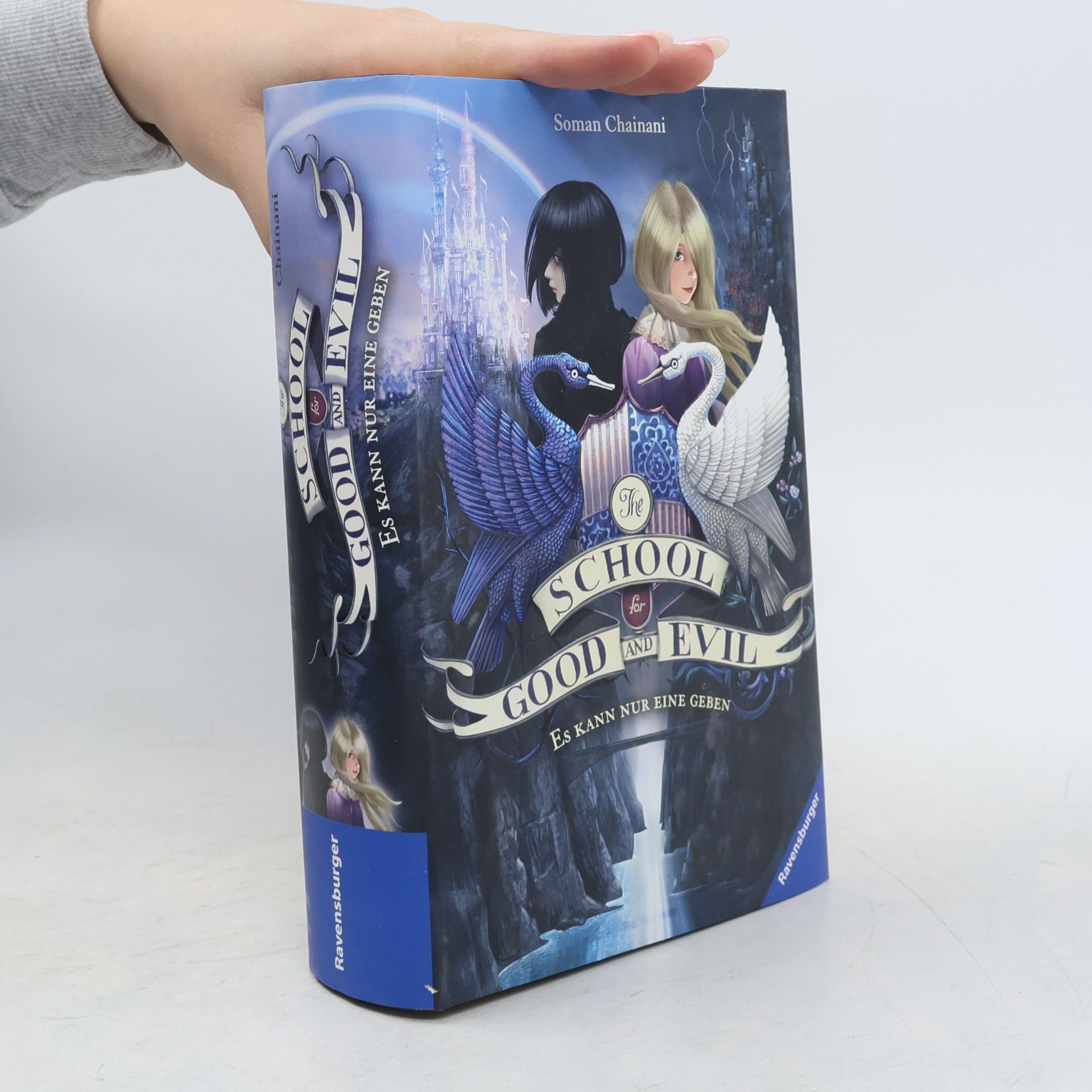 Soman Chainani The School for Good and Evil 1