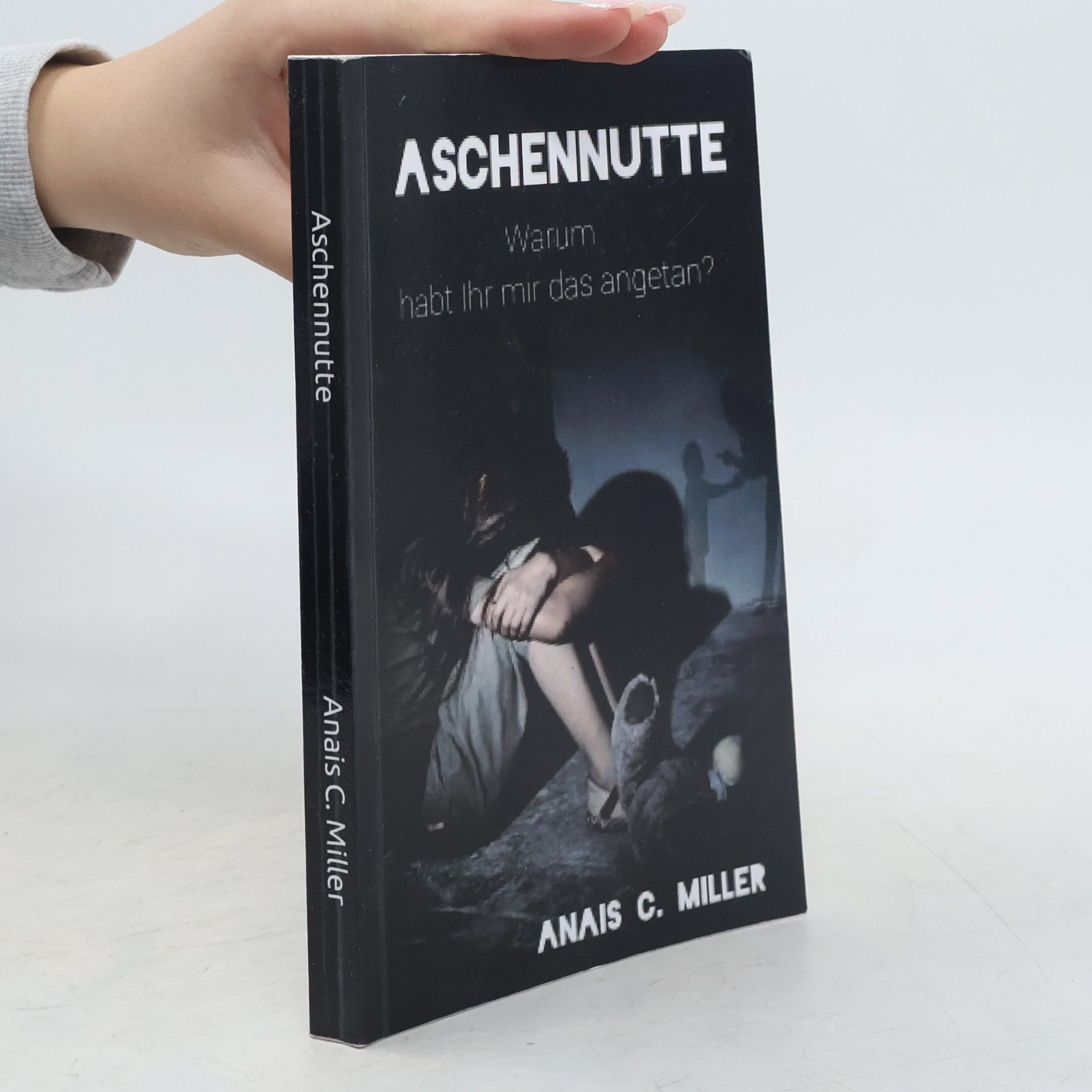 Anais C. Miller Aschennutte
