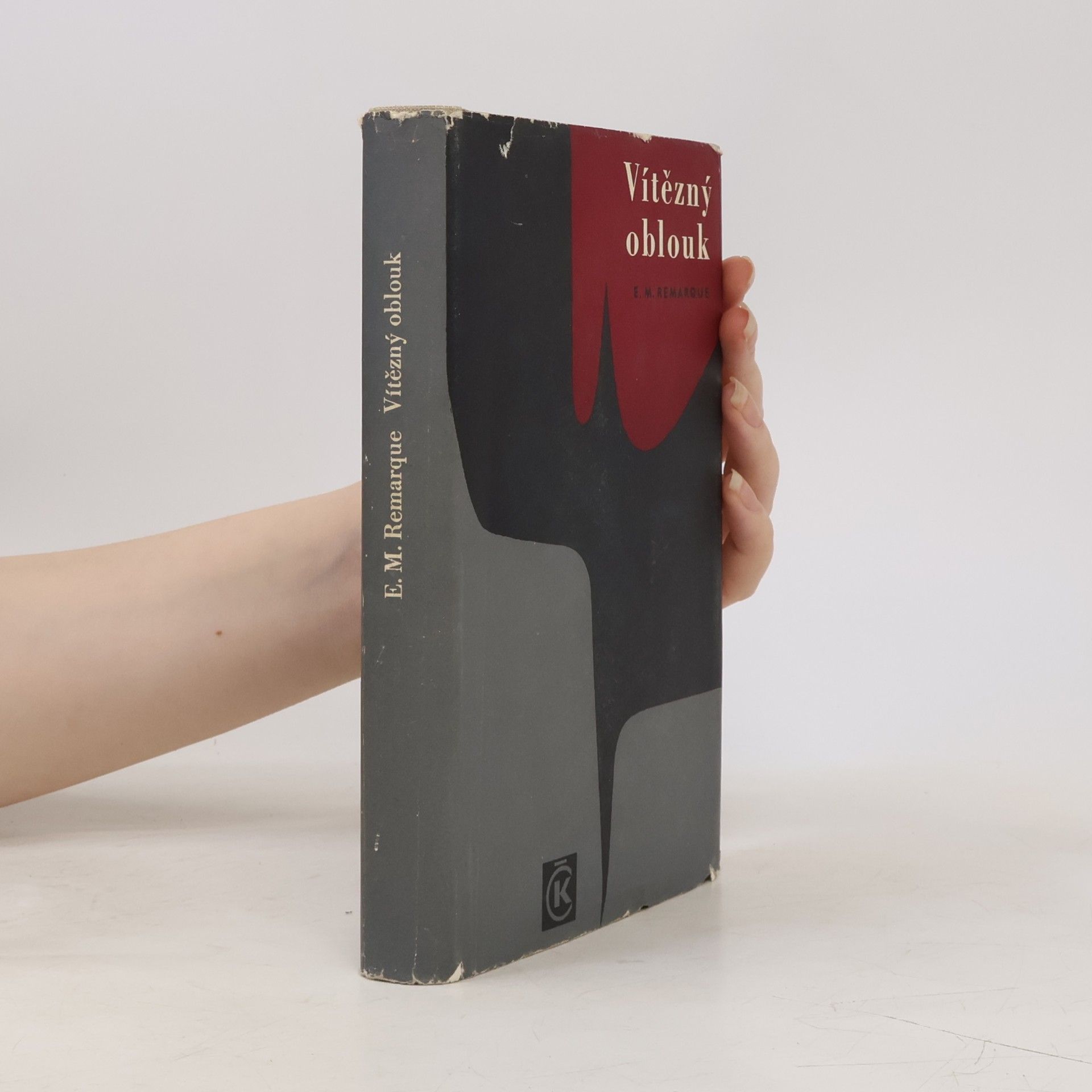 Erich Maria Remarque Vítězný oblouk