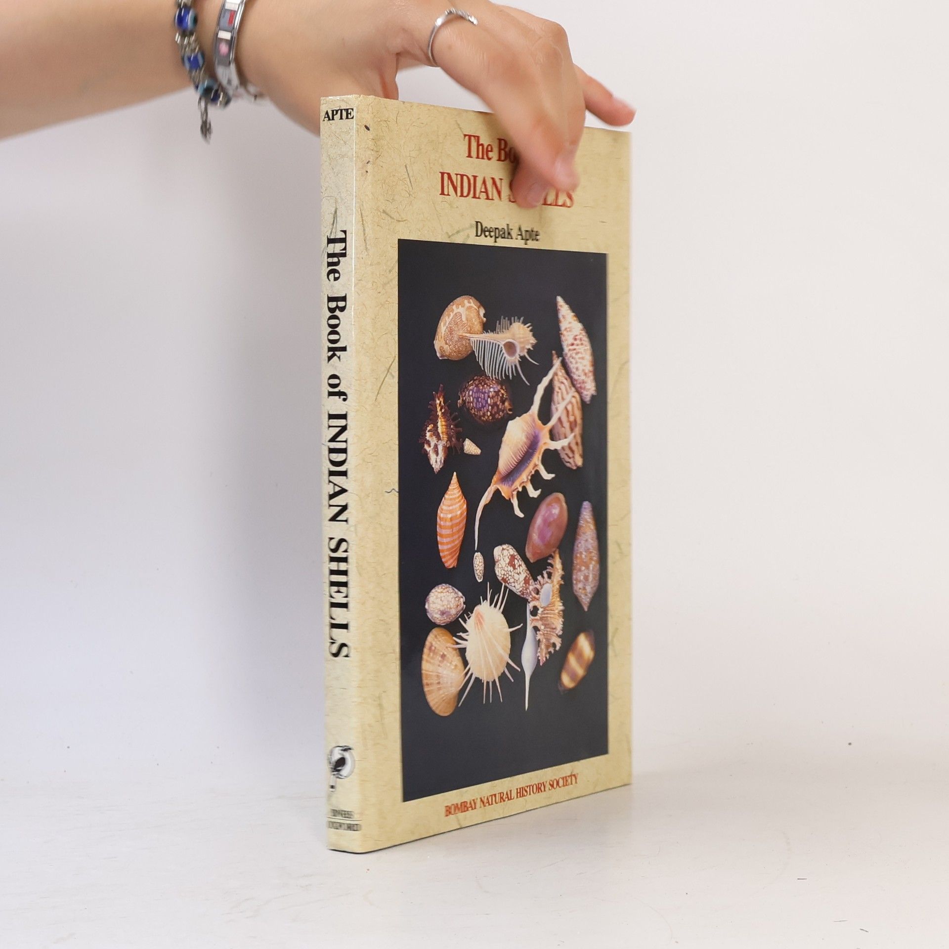 Deepak Apte The Book of Indian Shells