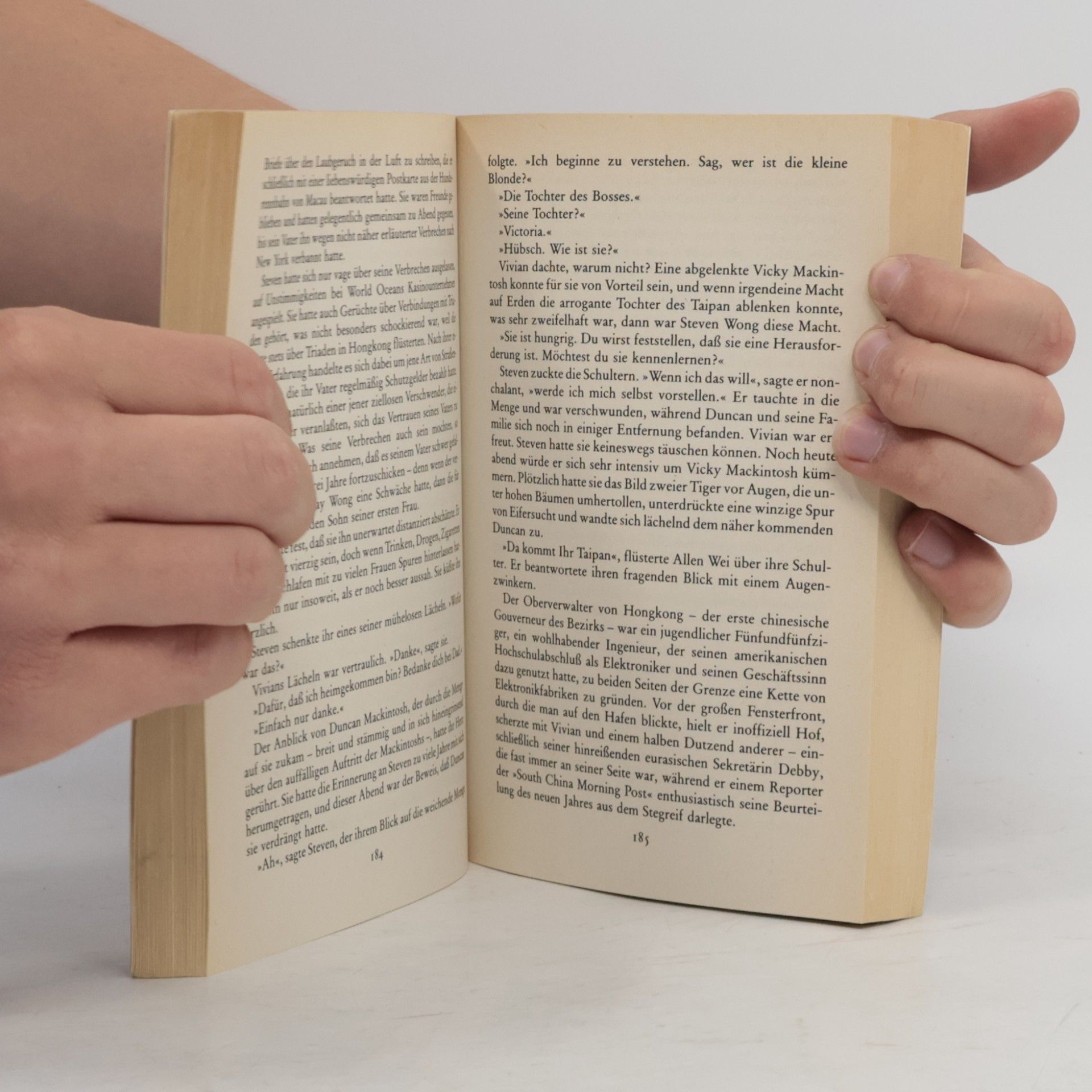 Justin Scott Die letzten Tage von Hongkong. Roman.