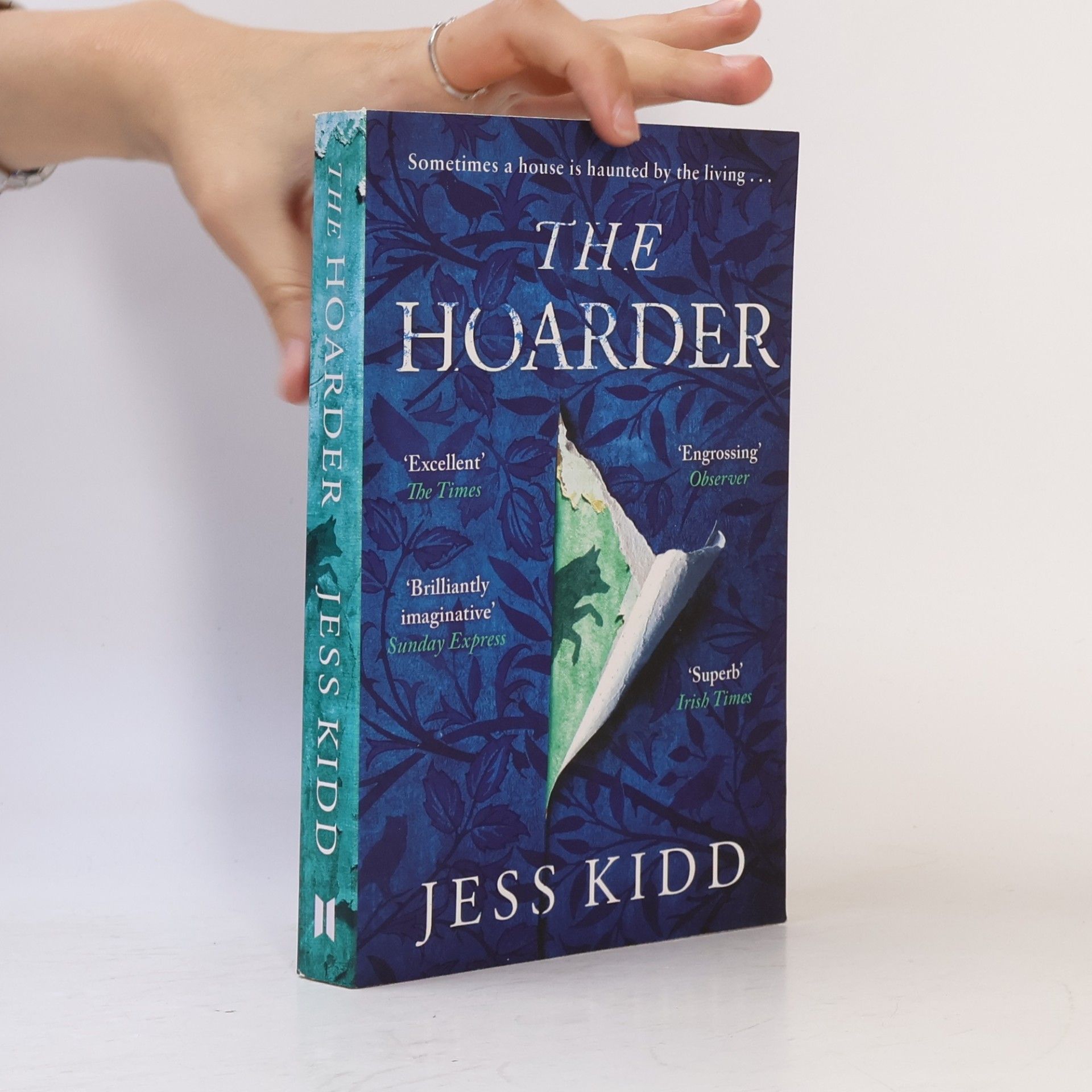 Jess Kidd The Hoarder