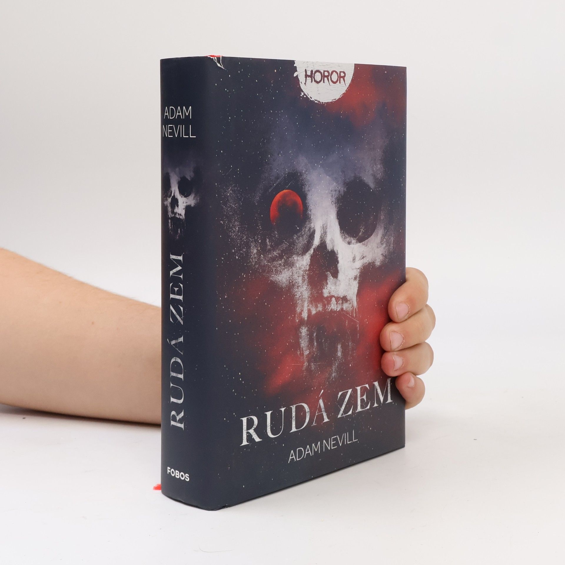 Adam Nevill Rudá zem