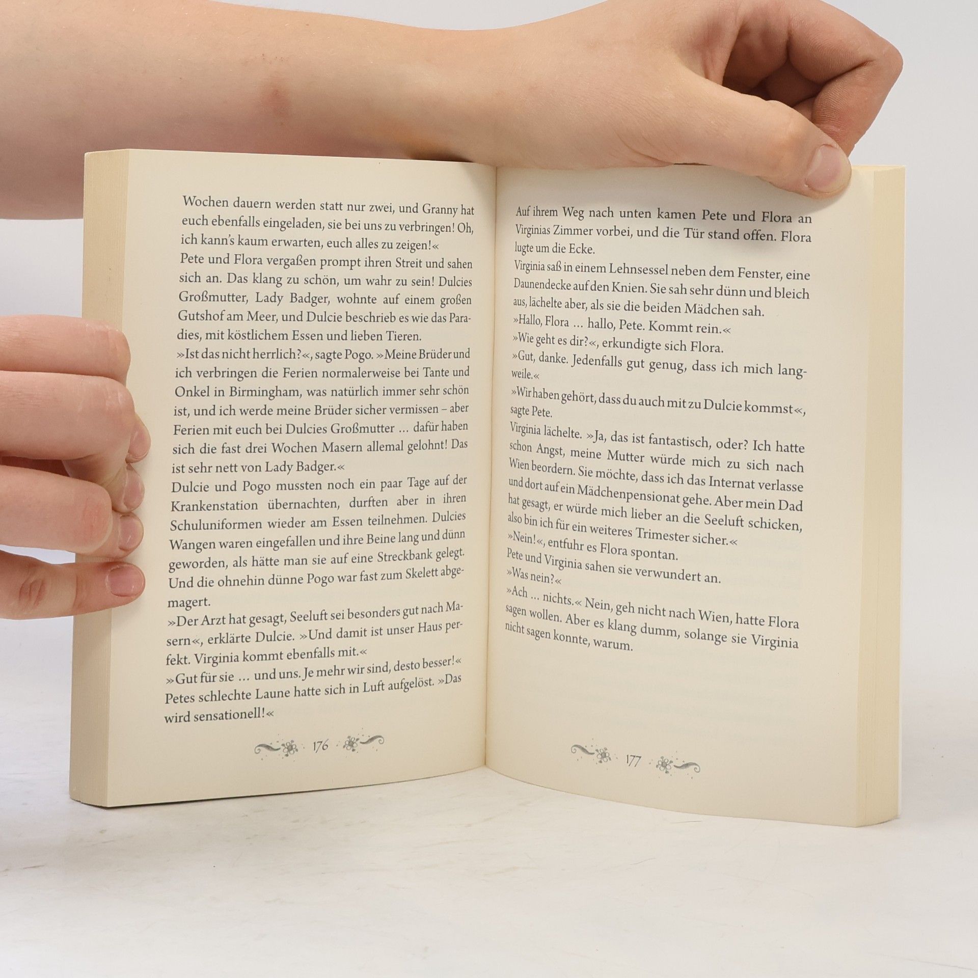 Kate Saunders Flora Fox und das verflixte Vorgestern