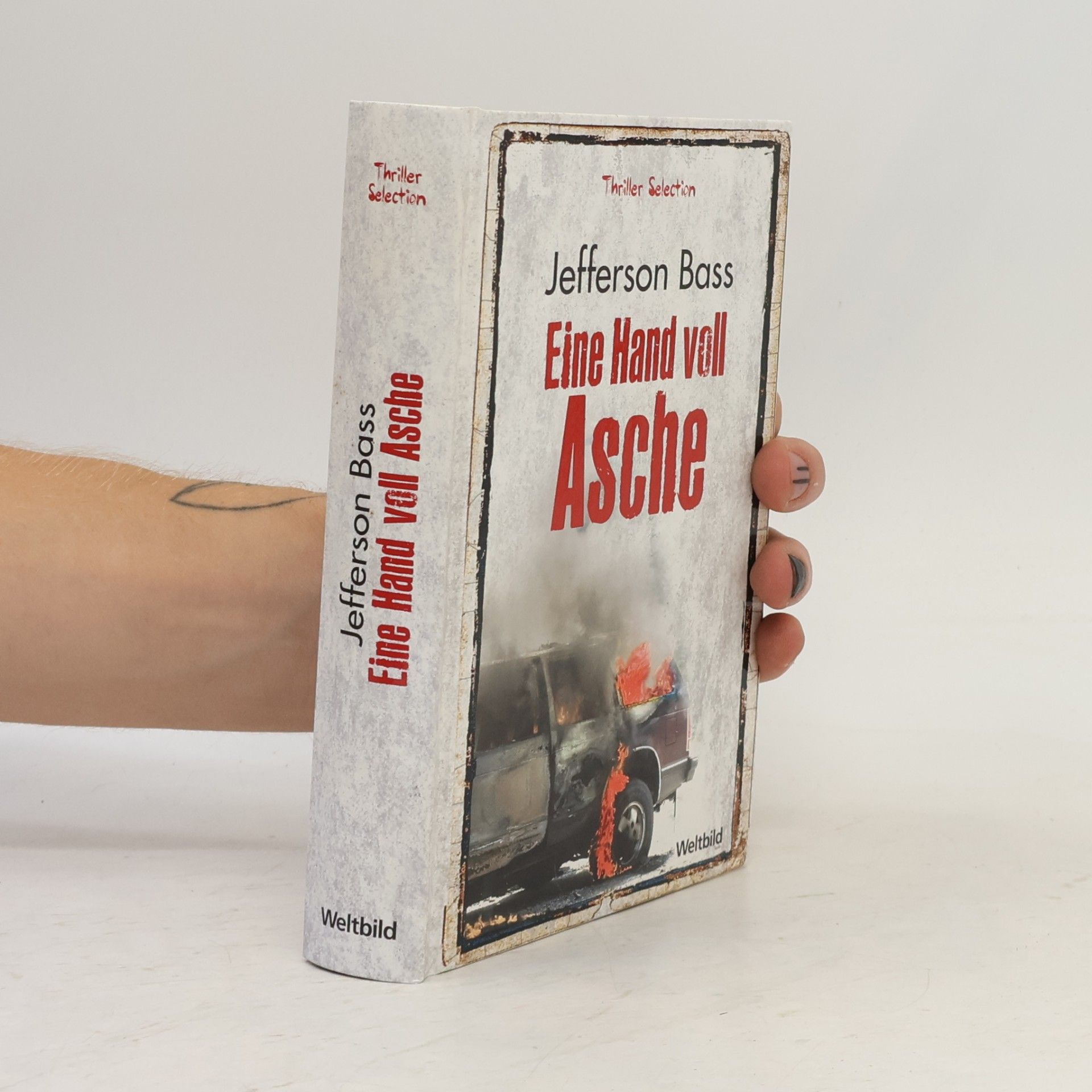 William M. Bass Eine Hand voll Asche