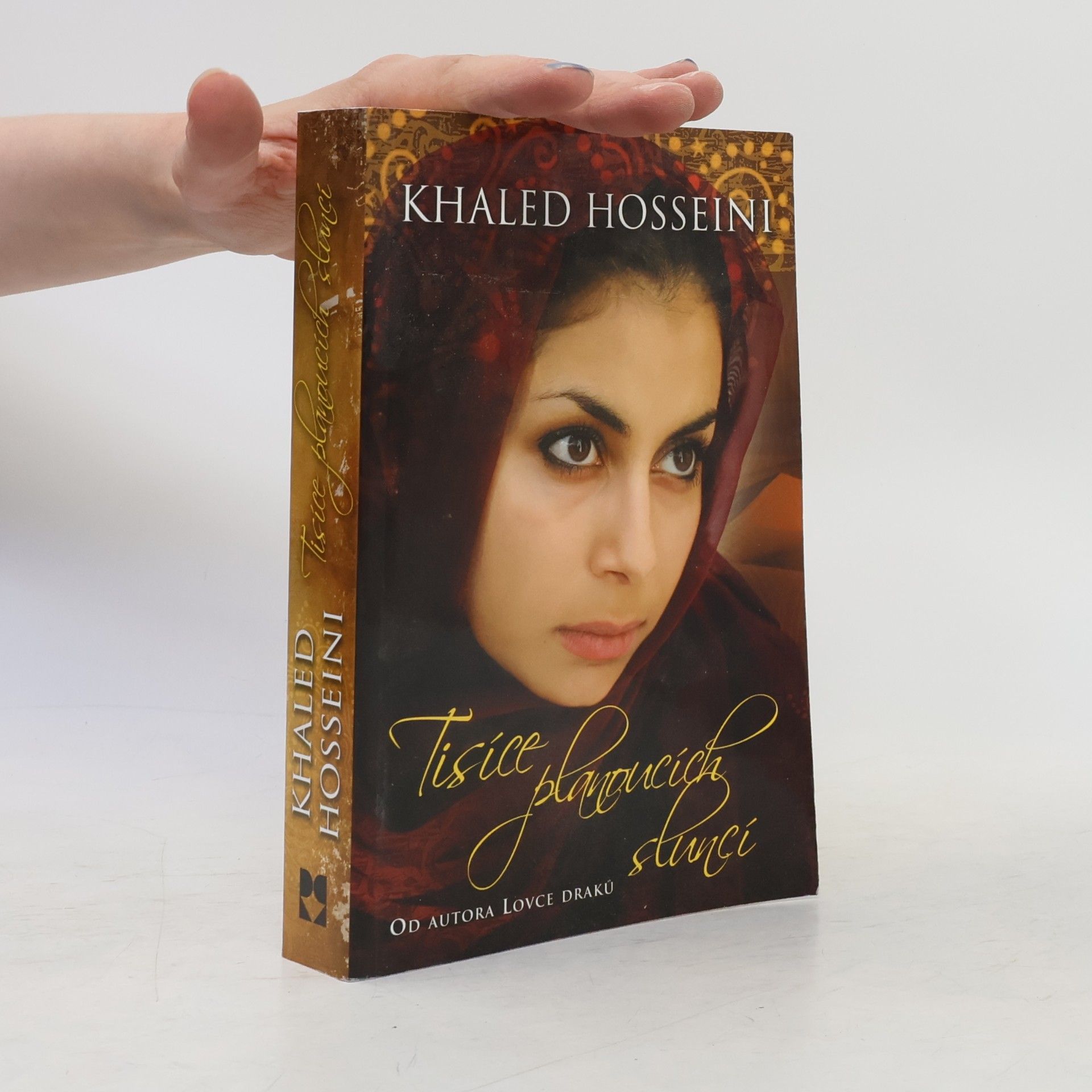 Khaled Hosseini Tisíce planoucích sluncí