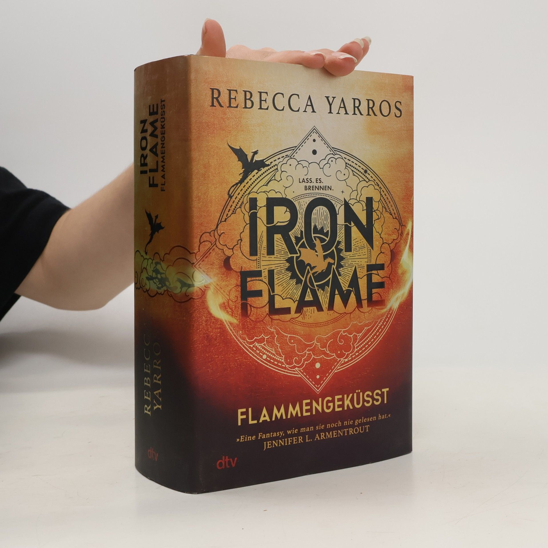 Rebecca Yarros Iron Flame