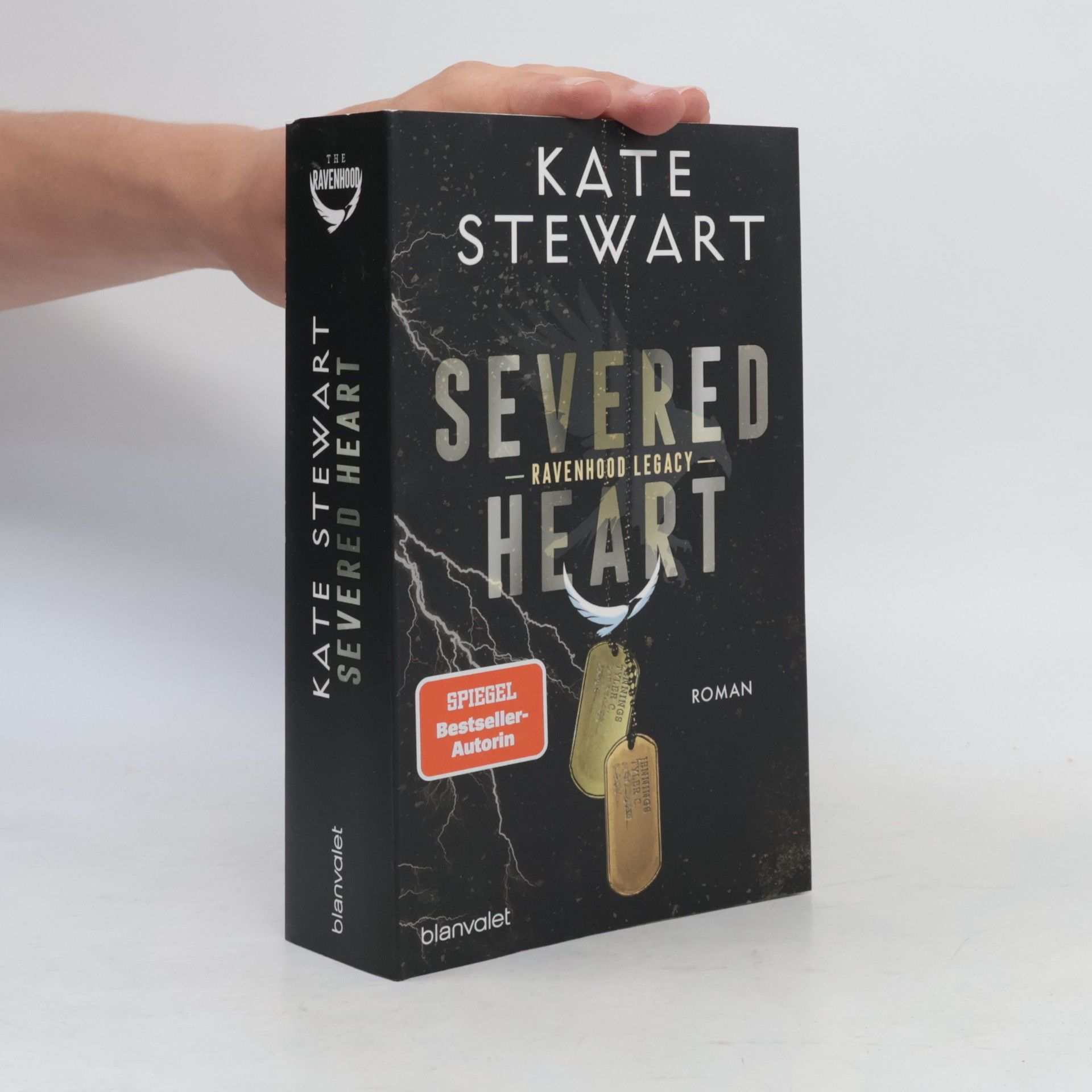 Kate Stewart The Ravenhood: Severed Heart