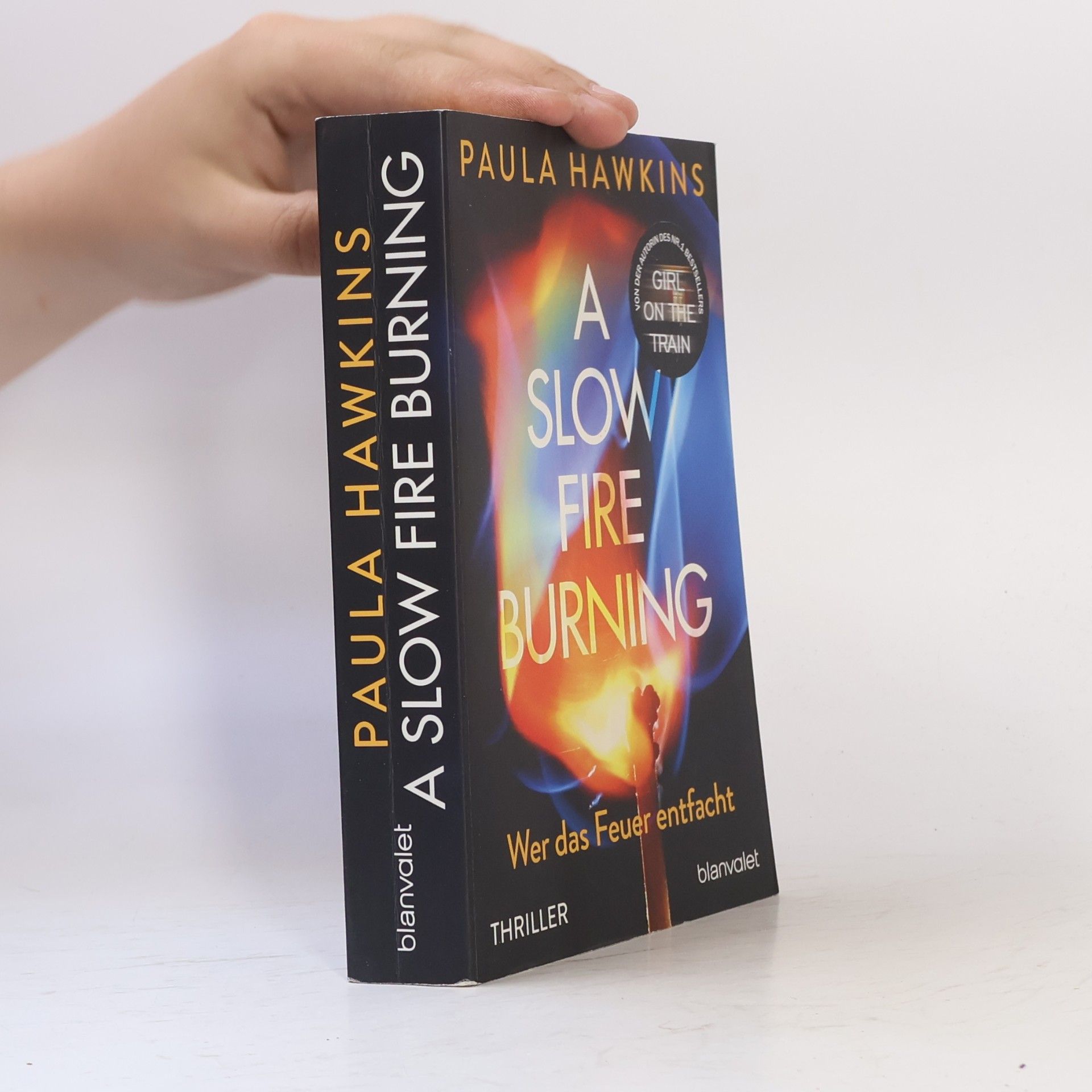 Paula Hawkins A Slow Fire Burning