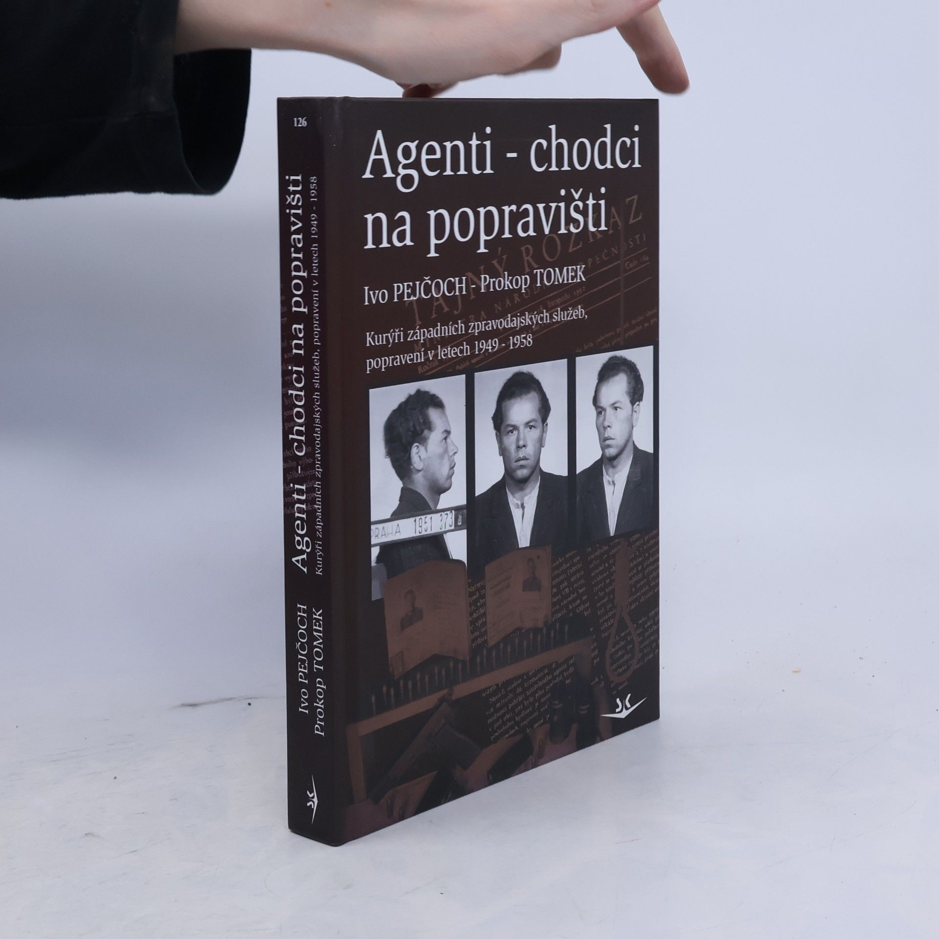 Prokop Tomek Agenti - chodci na popravišti