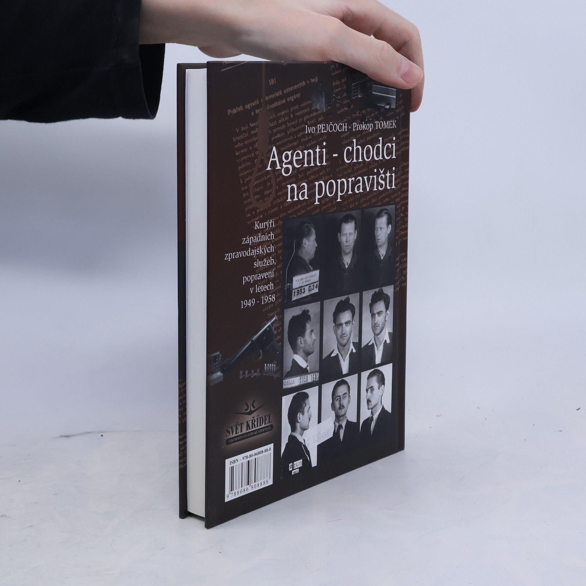 Prokop Tomek Agenti - chodci na popravišti