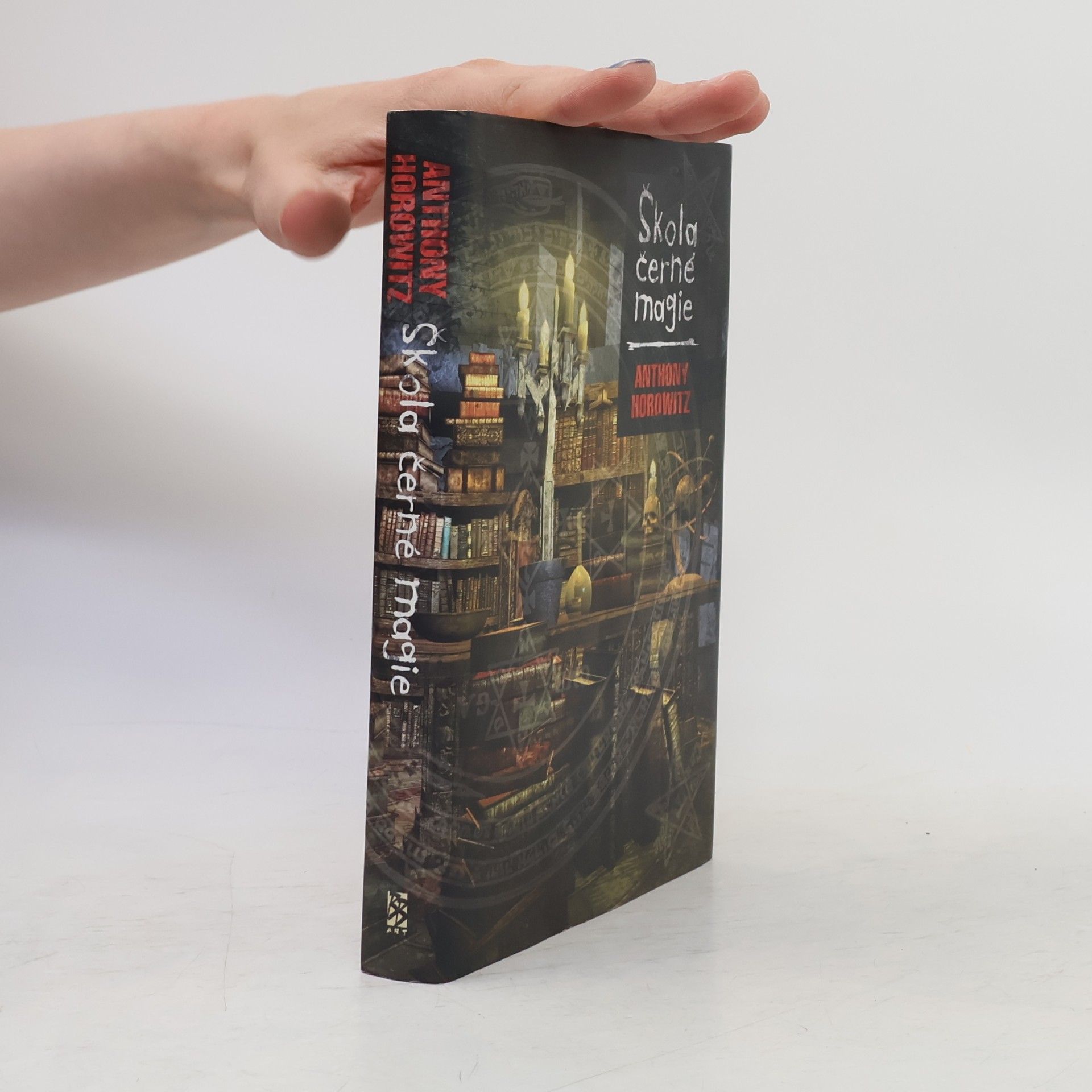 Anthony Horowitz Škola černé magie