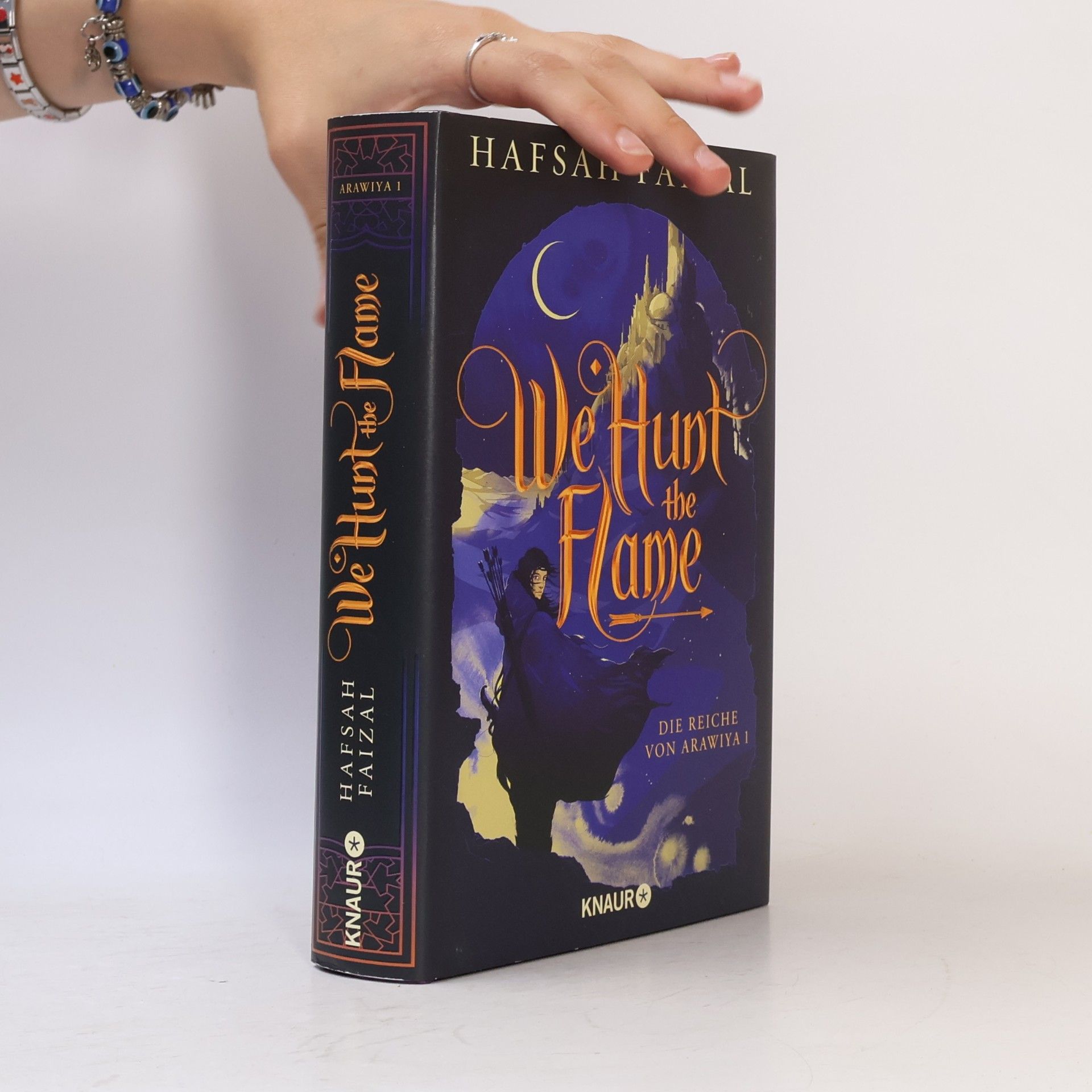 Hafsah Faizal We hunt the Flame / Die Reiche von Arawiya Bd.1