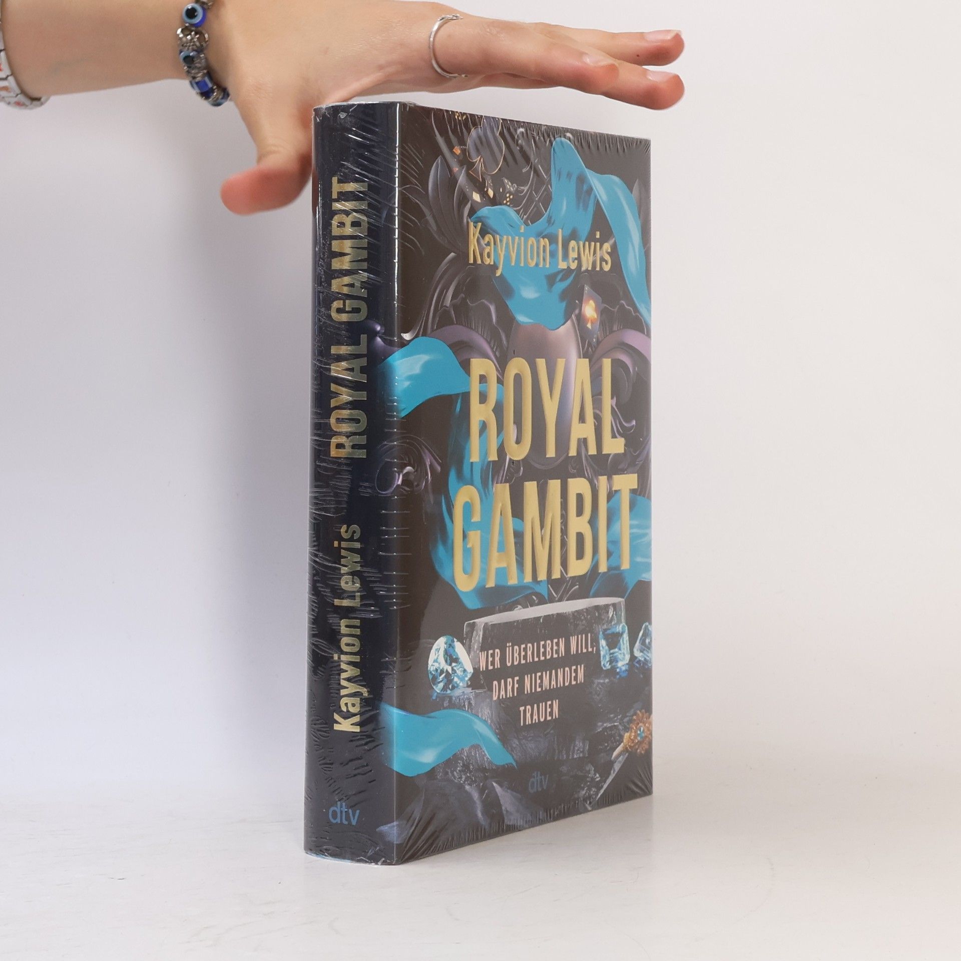 Kayvion Lewis Royal Gambit / Thieves' Gambit Bd.2