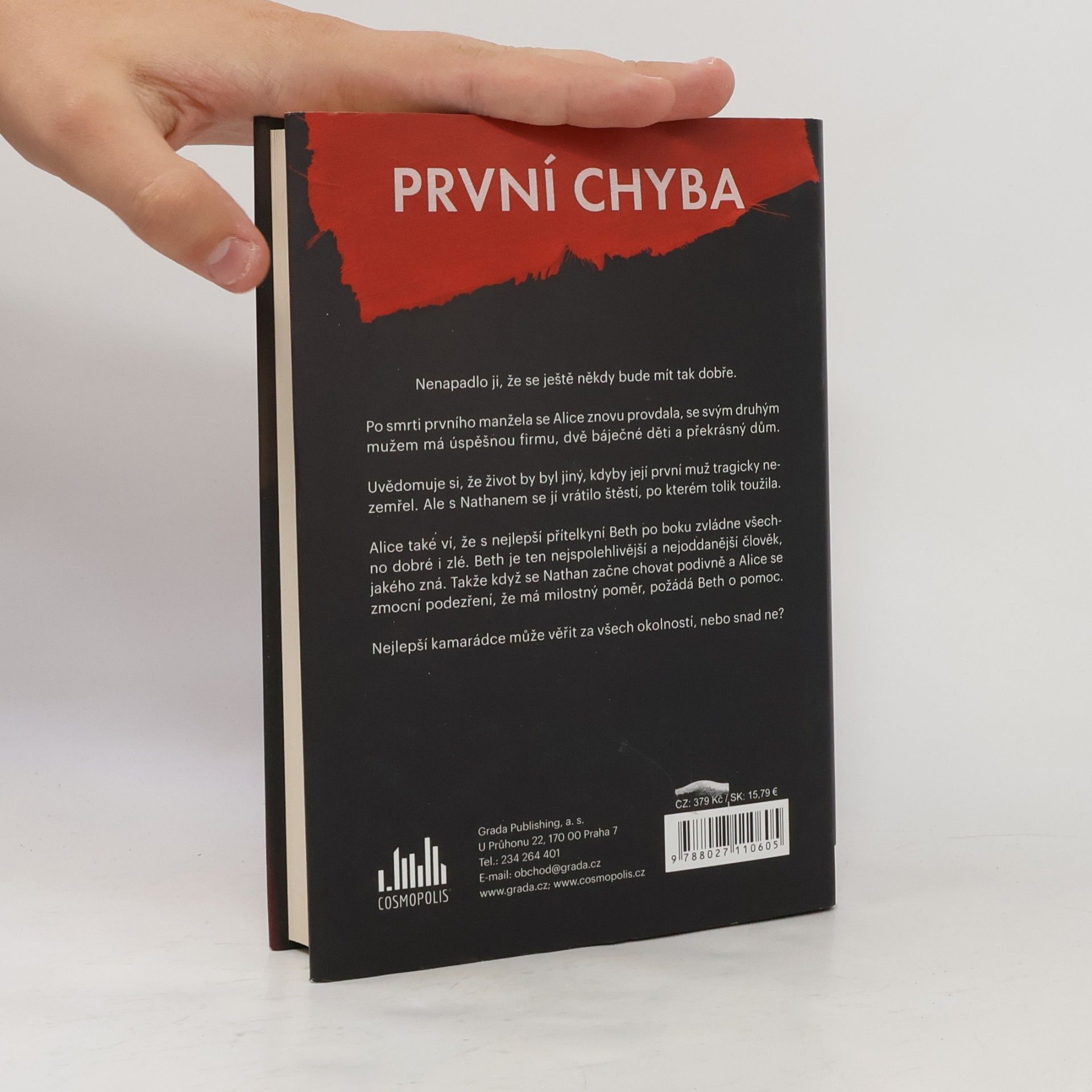 Sandie Jones První chyba : byla zároveň ta poslední...