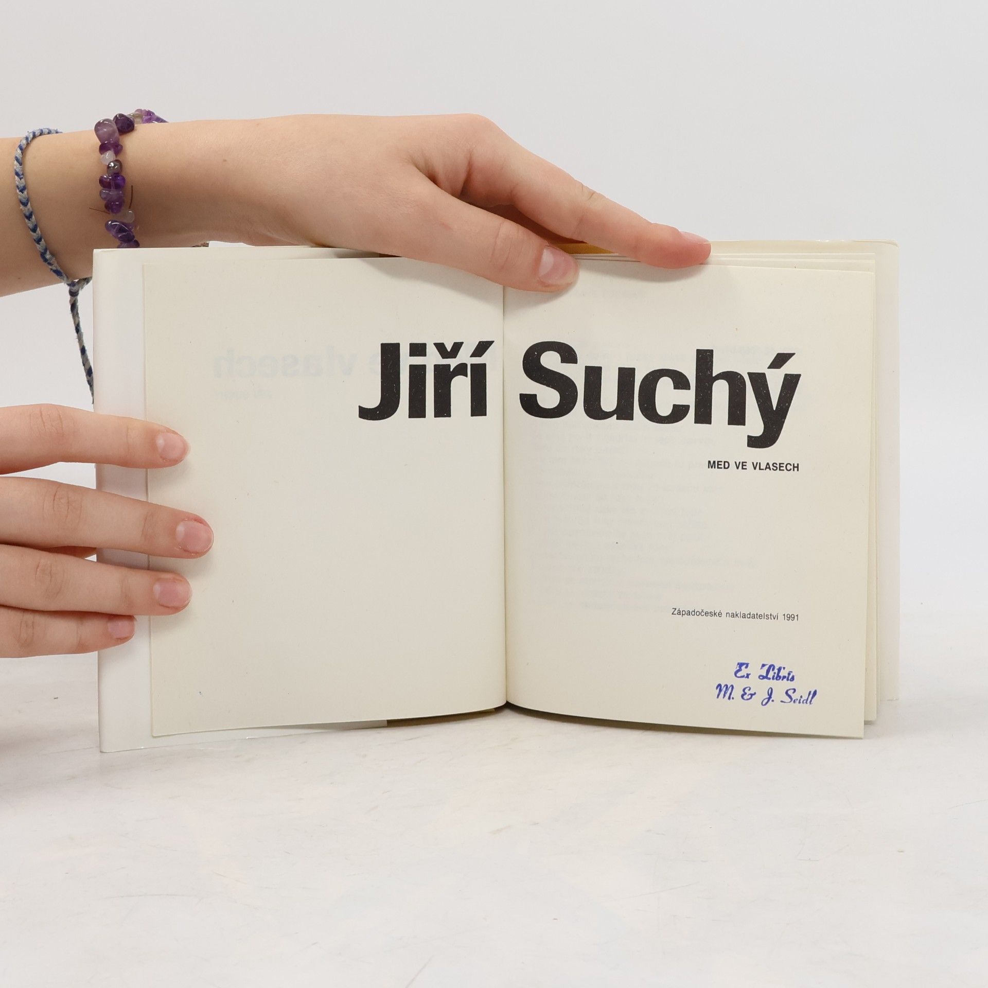 Jiří Suchý Med ve vlasech