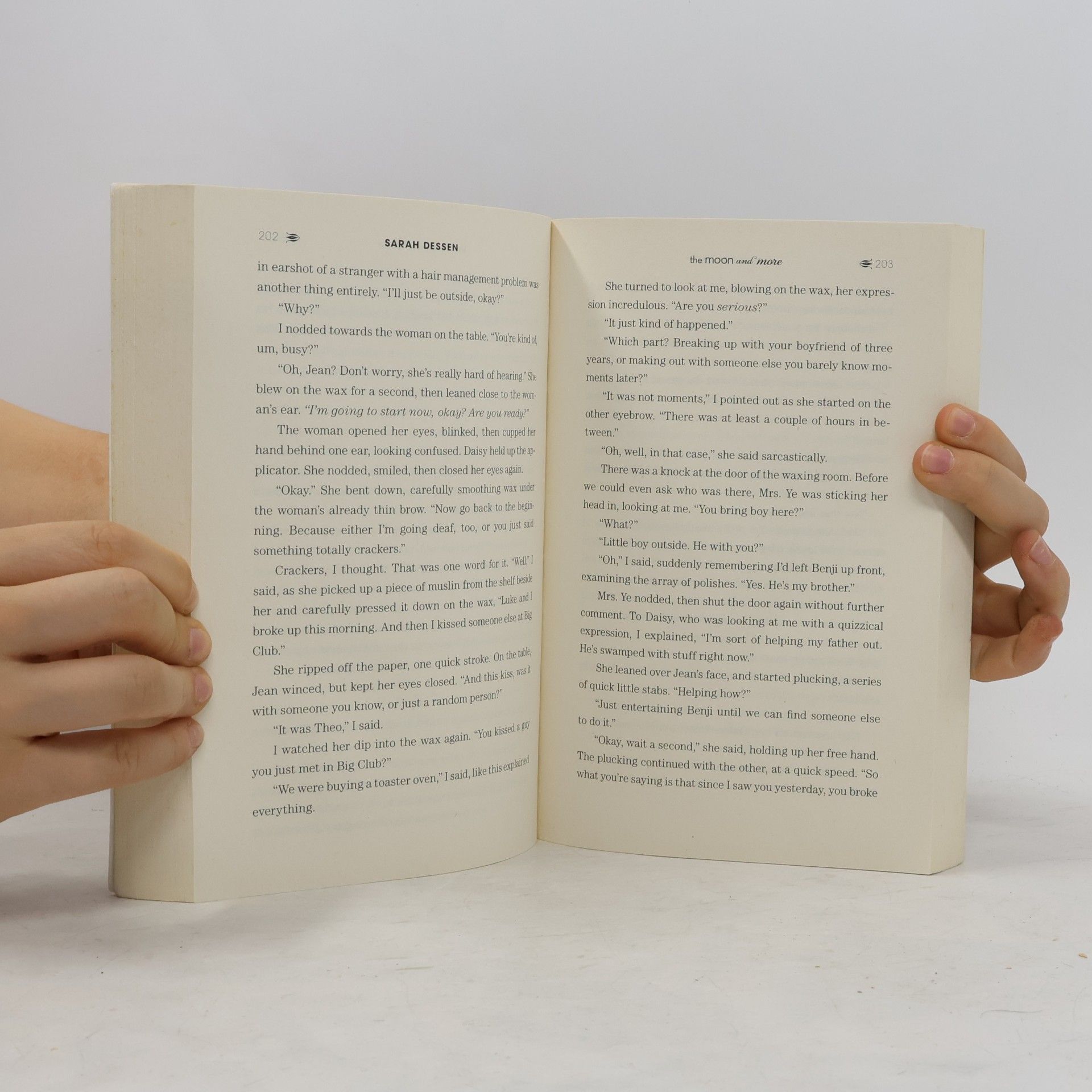 Sarah Dessen The Moon and More, English edition