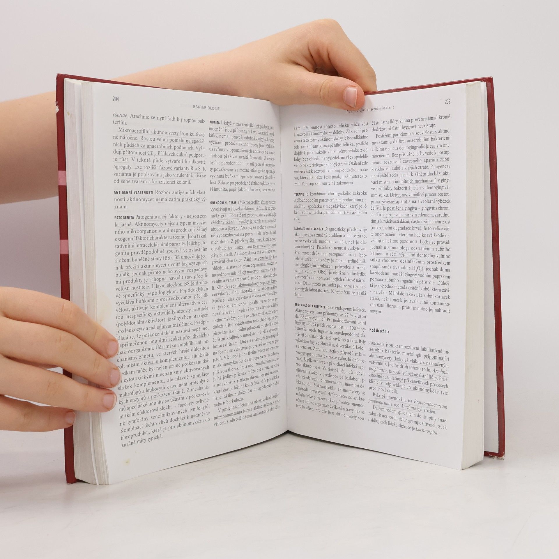 Jiří Schindler Lékařská mikrobiologie. Bakteriologie, virologie, parazitologie