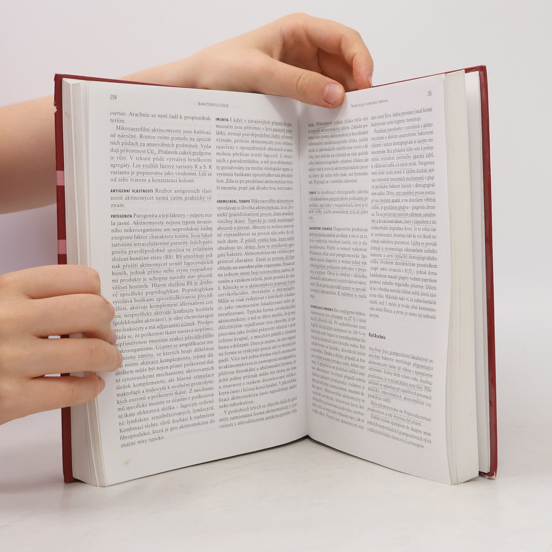 Jiří Schindler Lékařská mikrobiologie. Bakteriologie, virologie, parazitologie