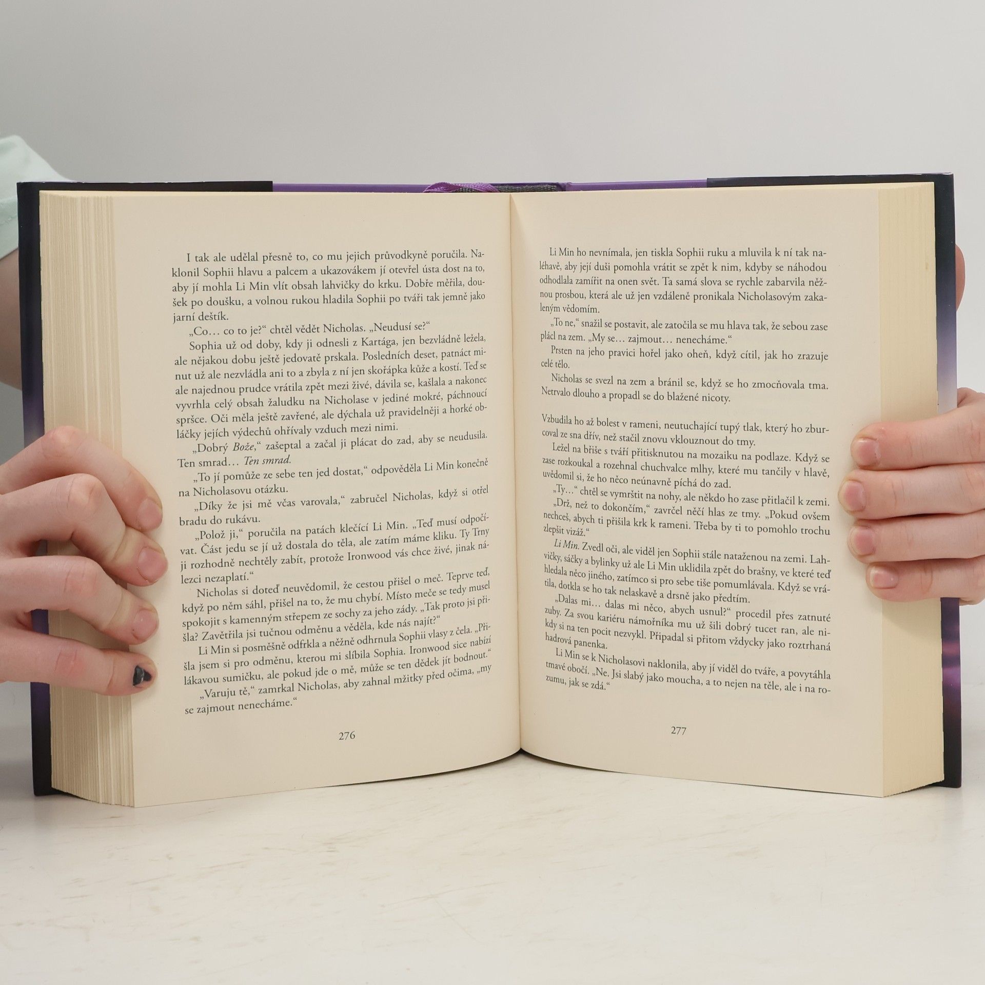 Alexandra Brackenová Cestovatelka