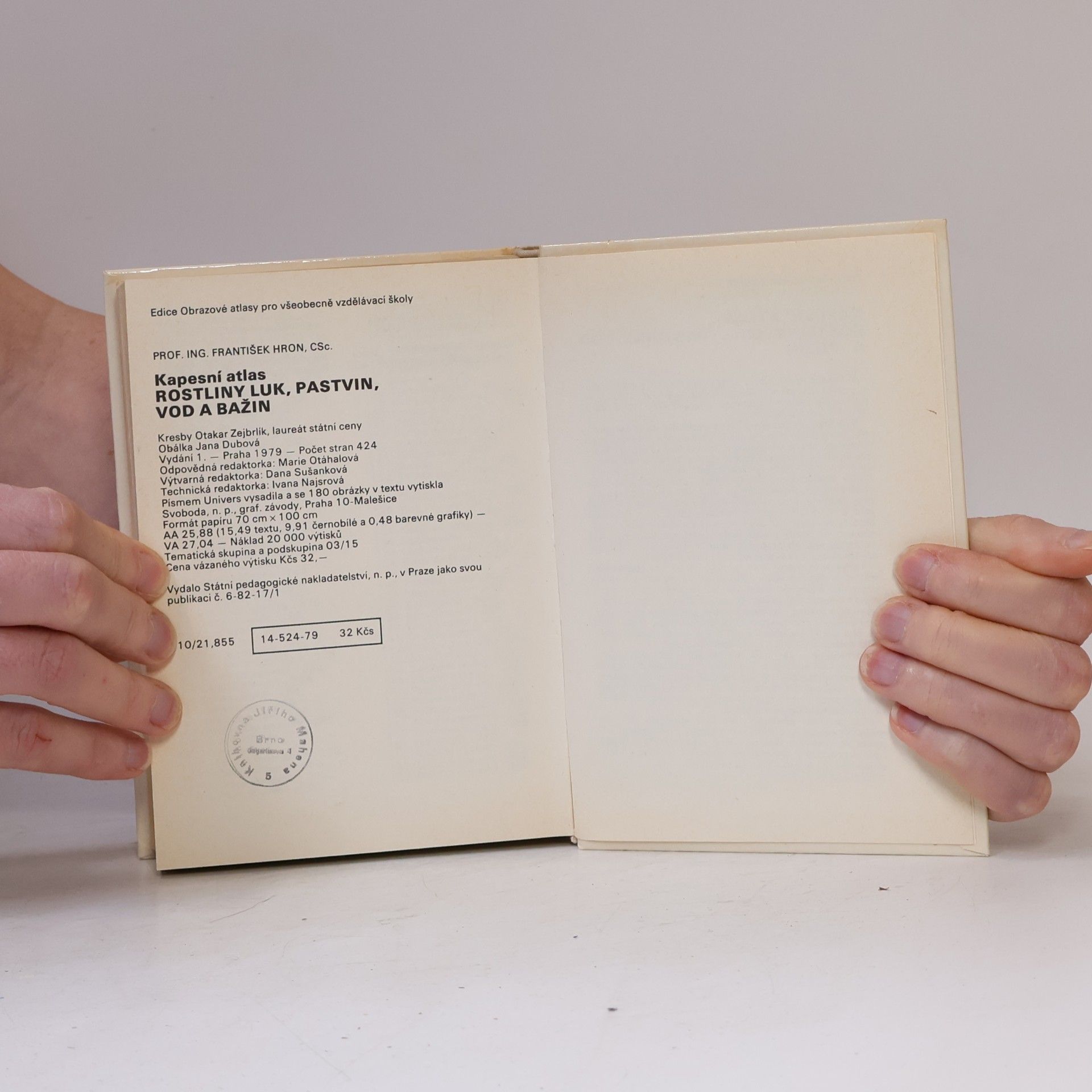 František Hron Kapesní atlas. Rostliny luk, pastvin, vod a bažin