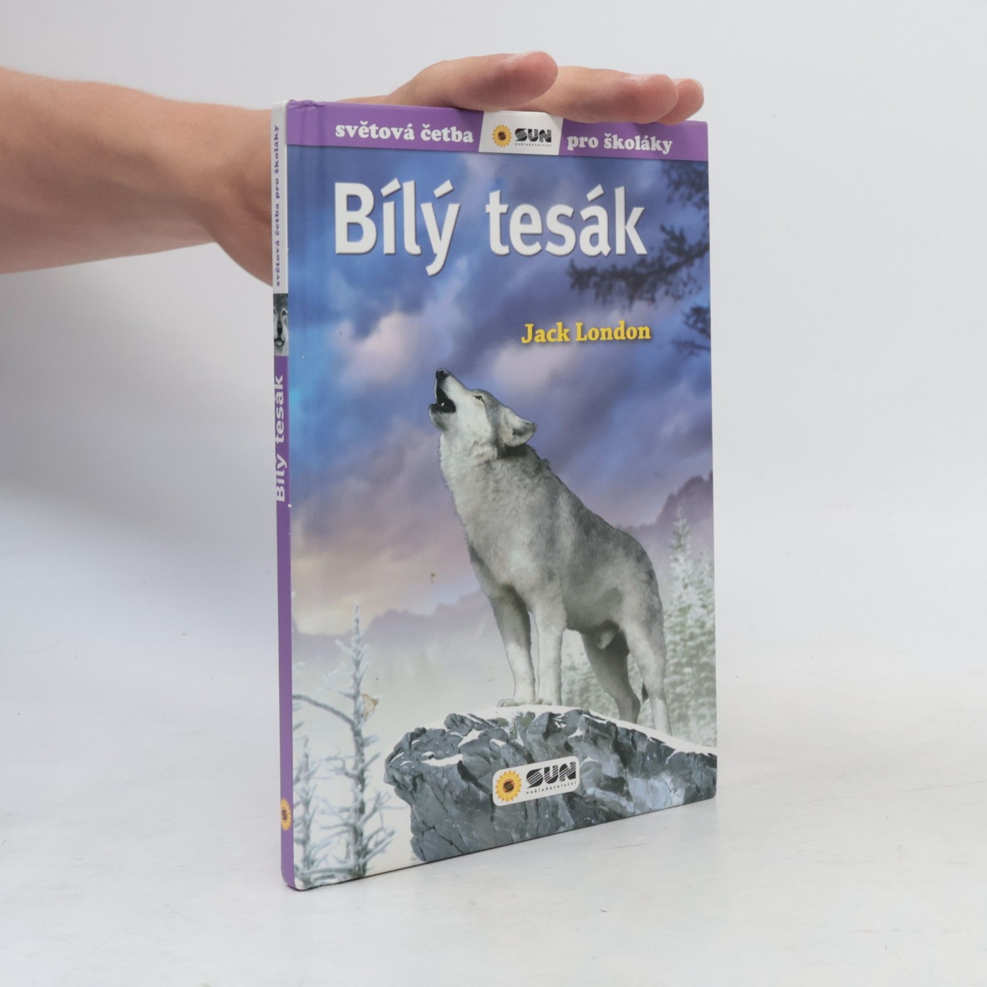 Olga M. Yuste Bílý tesák (adaptace)