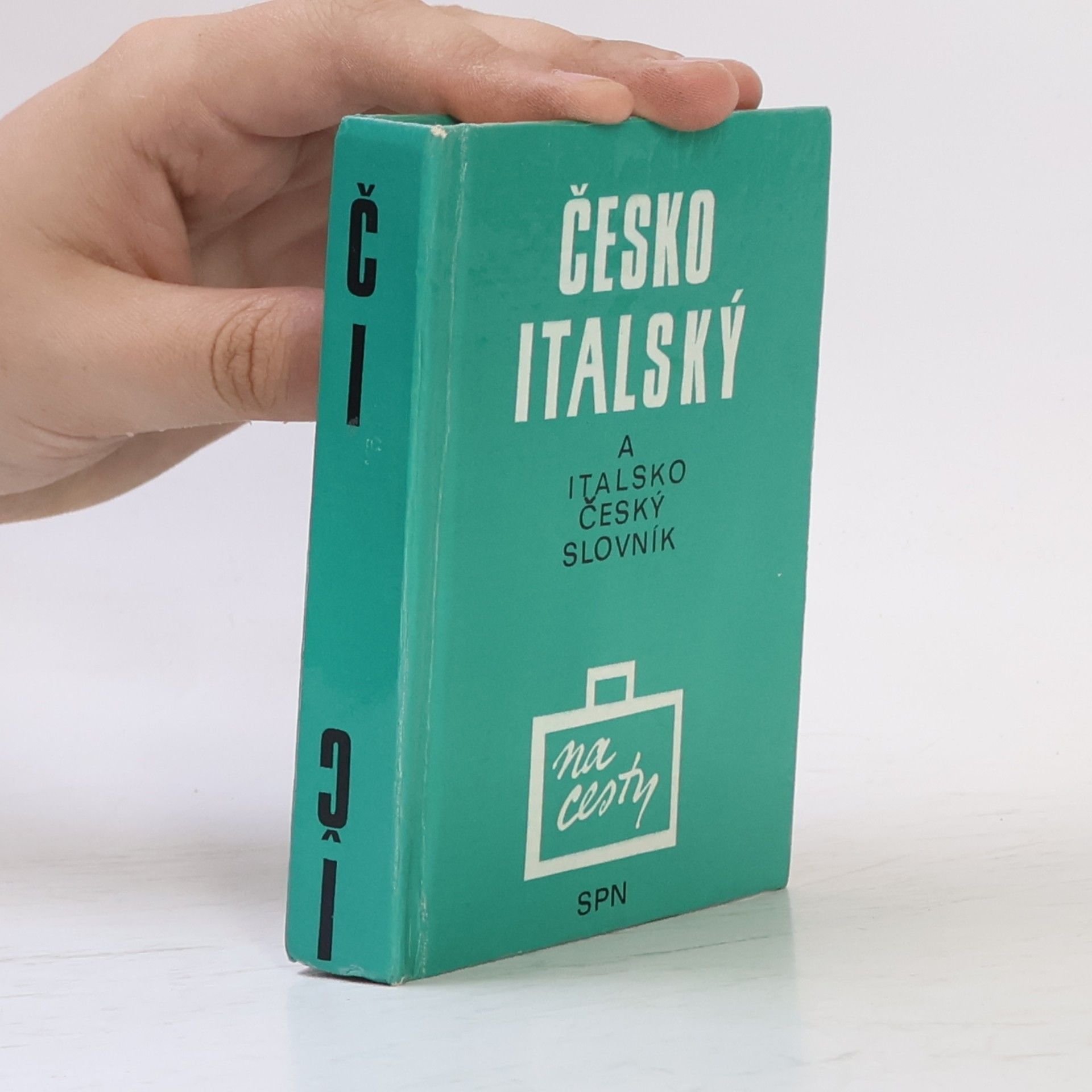 Hana Benešová Česko-italský a italsko-český slovník na cesty