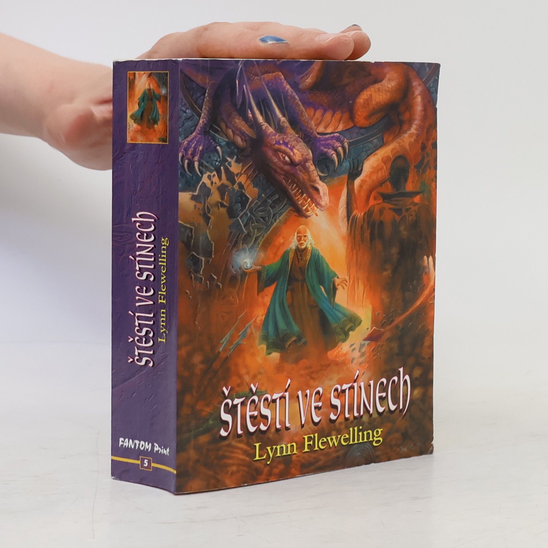 Lynn Flewelling Štěstí ve stínech