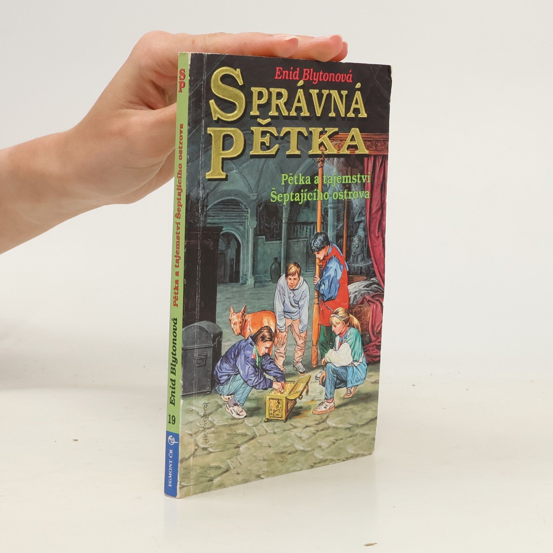 Enid Blyton Správná pětka. Pětka a tajemství Šeptajícího ostrova