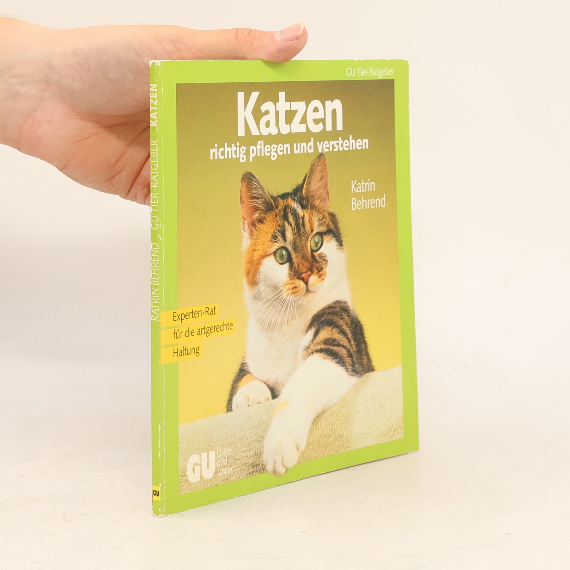 Katrin Behrend Katzen richtig pflegenund verstehen