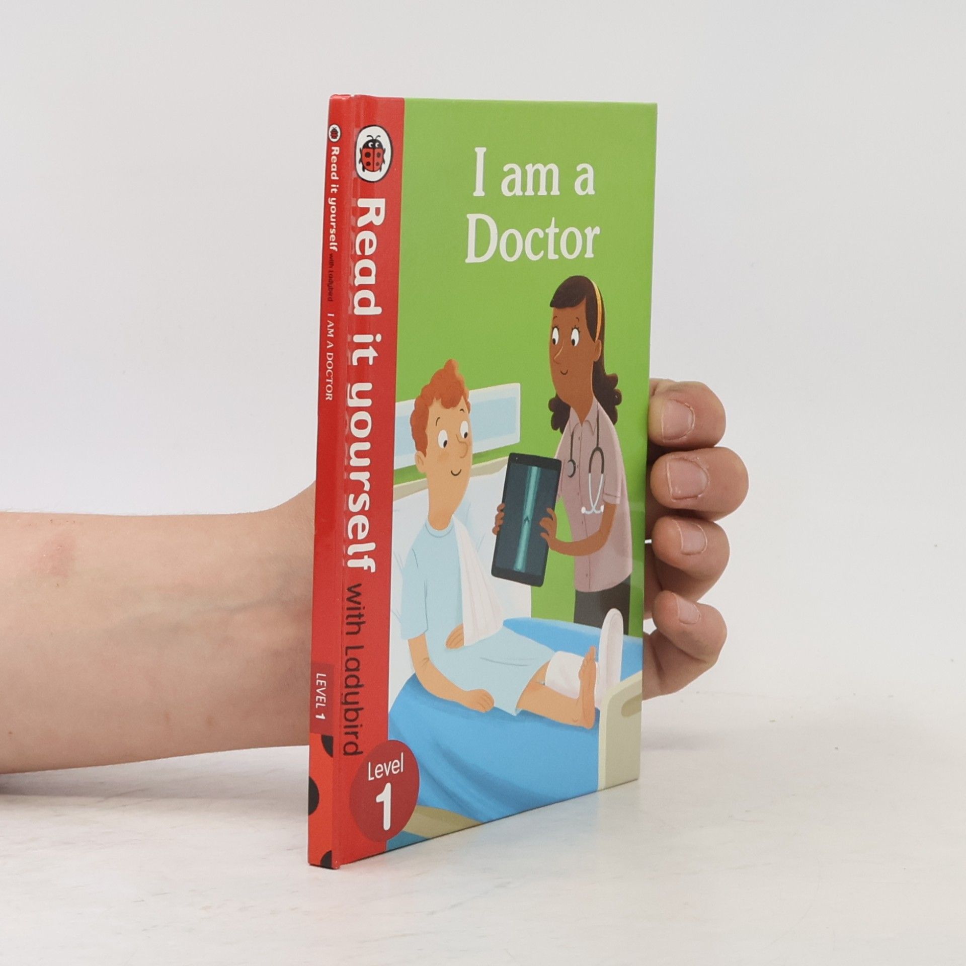 Katie Woolley Read It Yourself With Ladybird - 1: I Am A Doctor