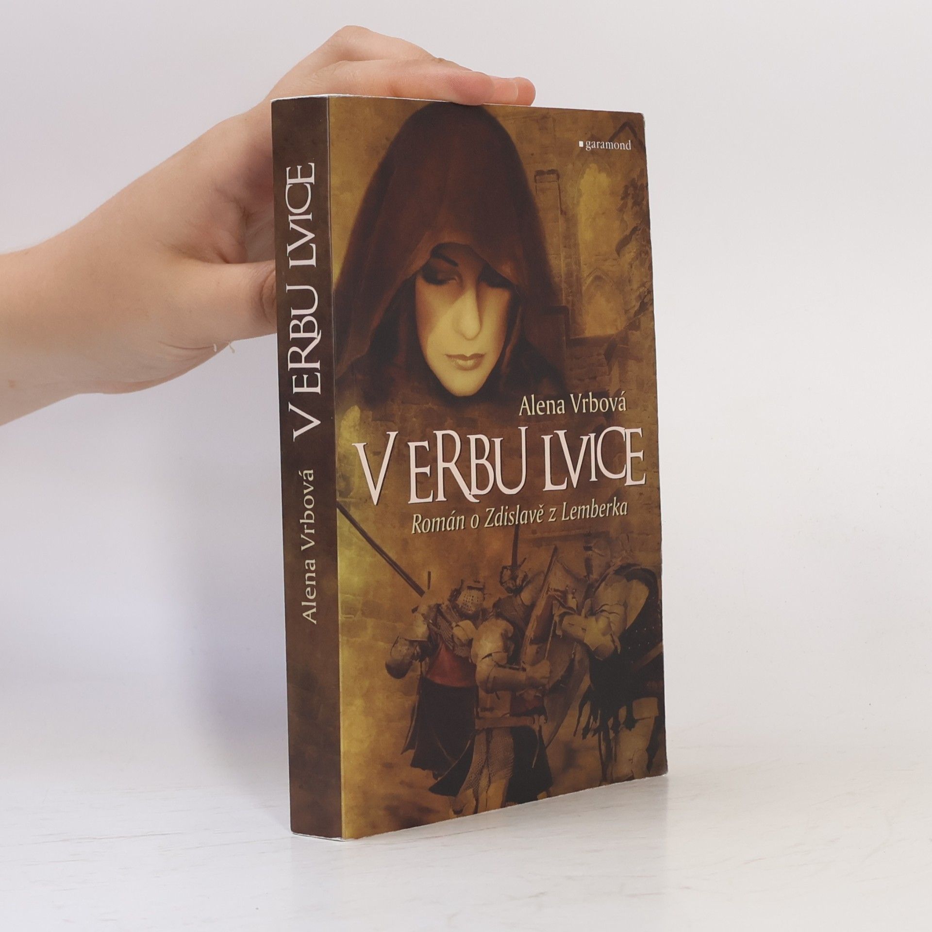 Alena Vrbová V erbu lvice