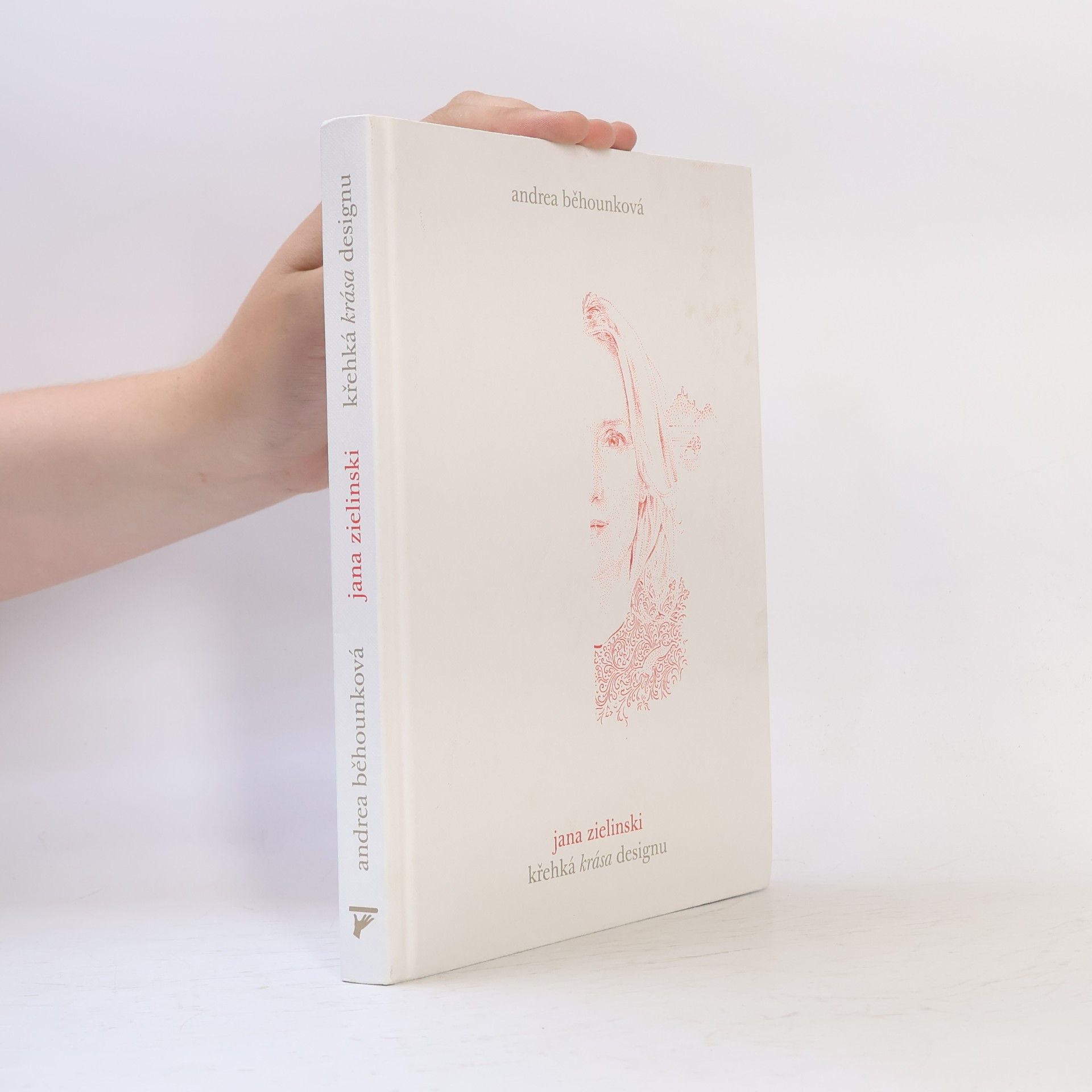 Andrea Běhounková Křehká krása designu