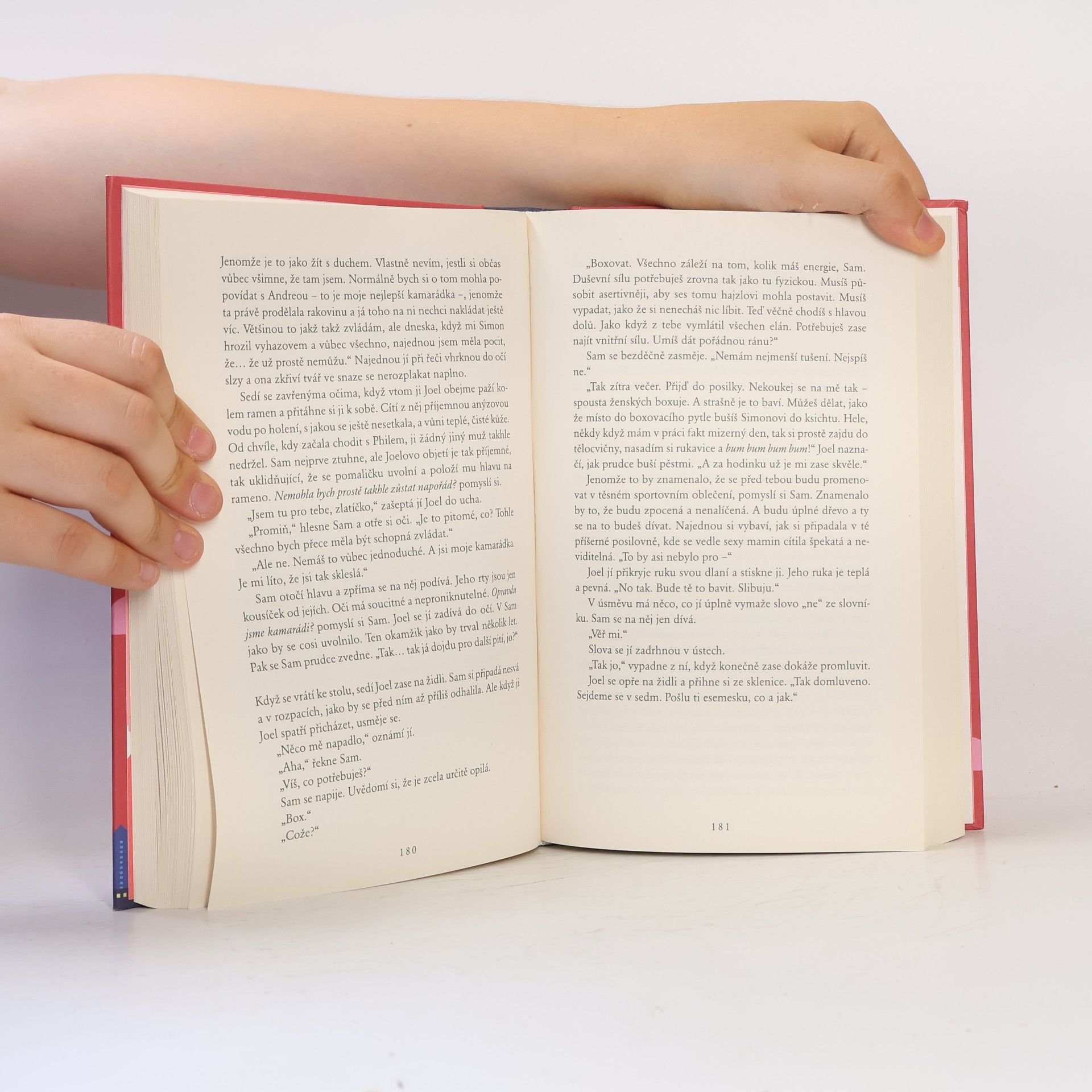 Jojo Moyes V cizích botách