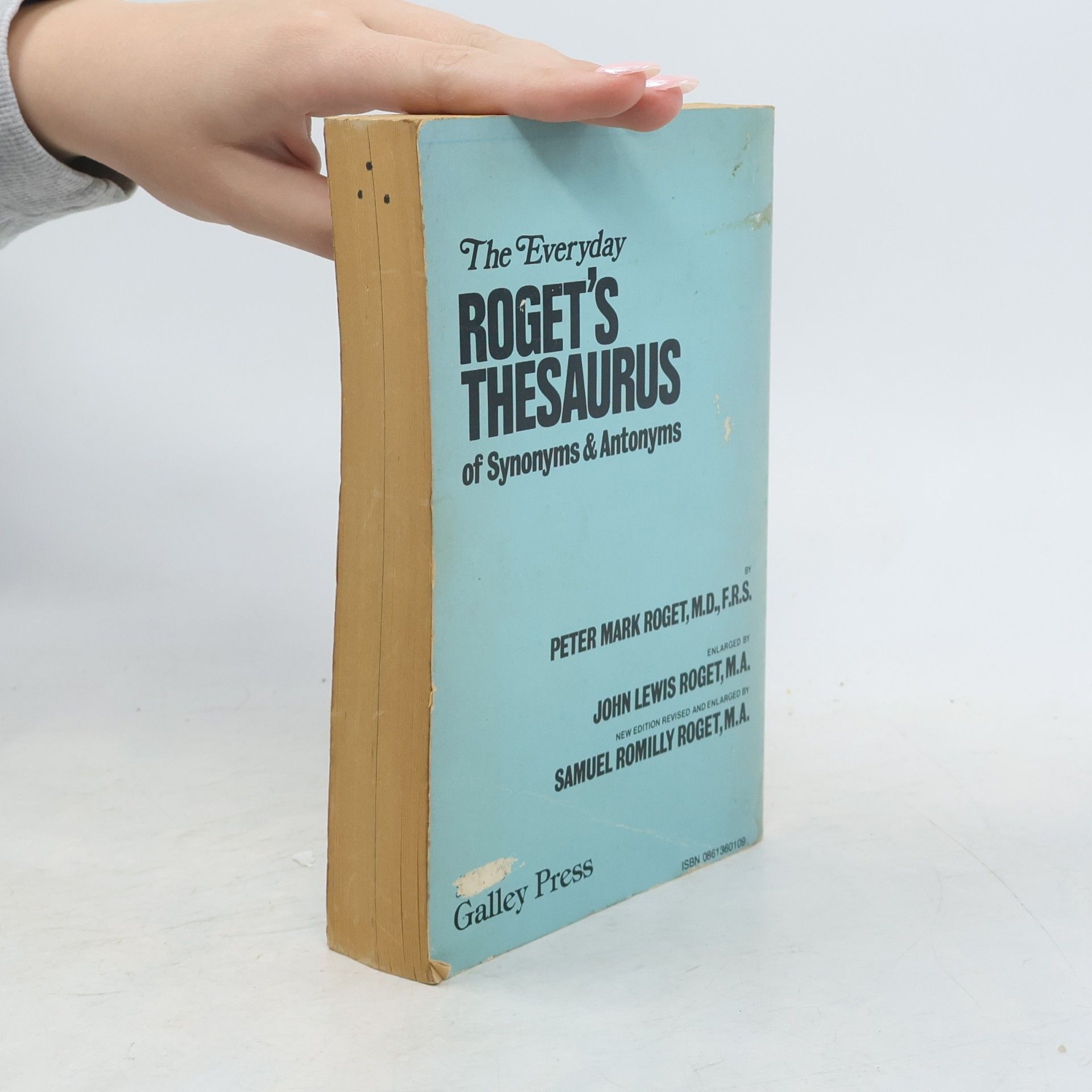 Various authors The university Roget's thesaurus of synonyms and antonyms