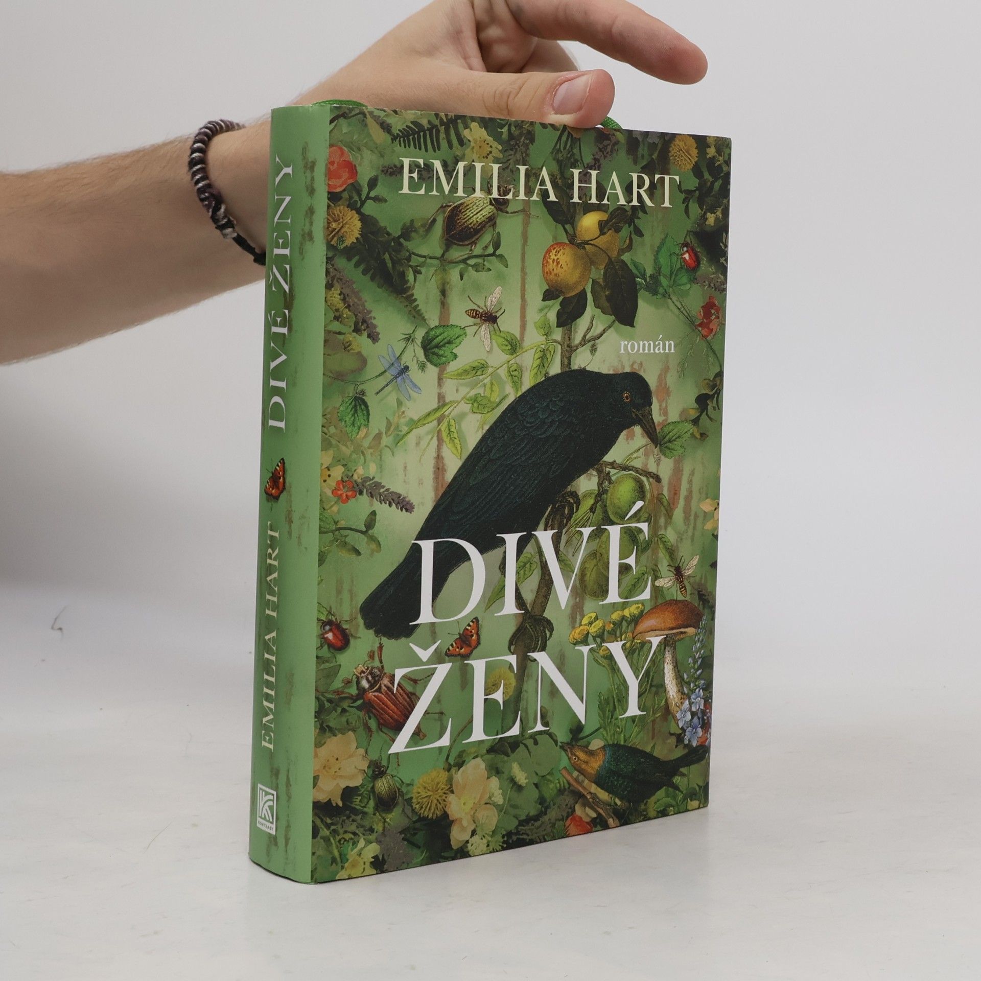 Emilia Hart Divé ženy