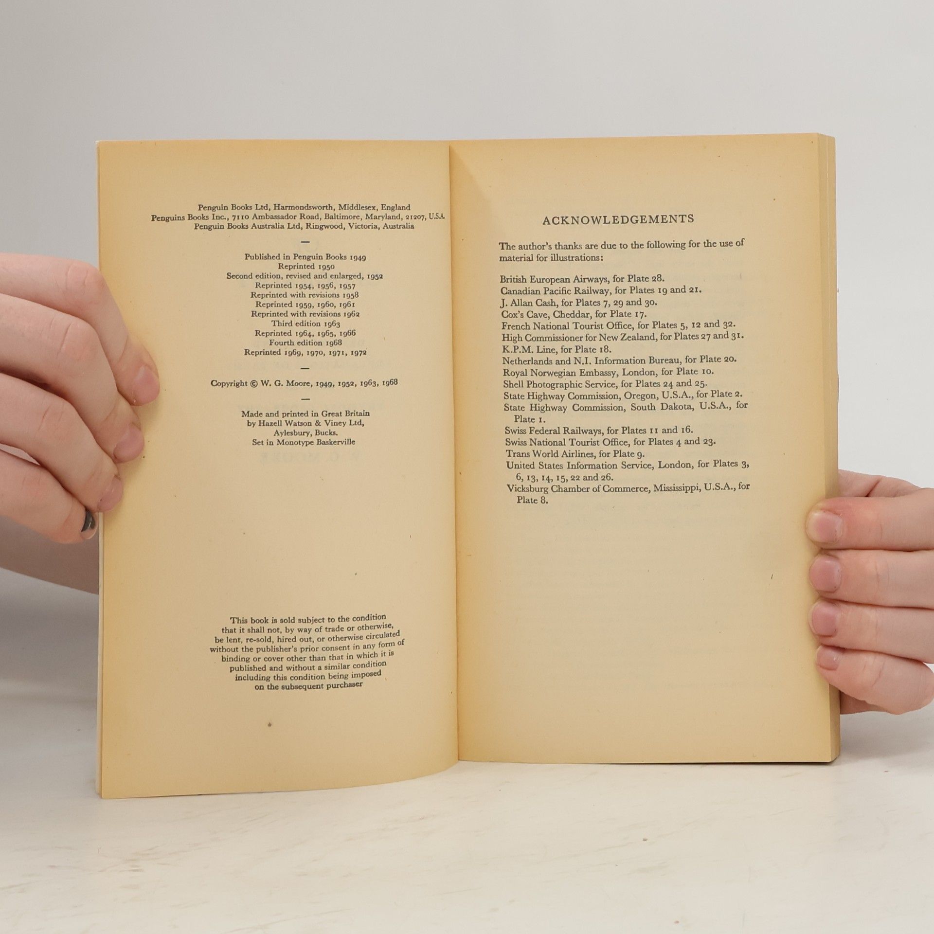W. G. Moore A Dictionary of Geography