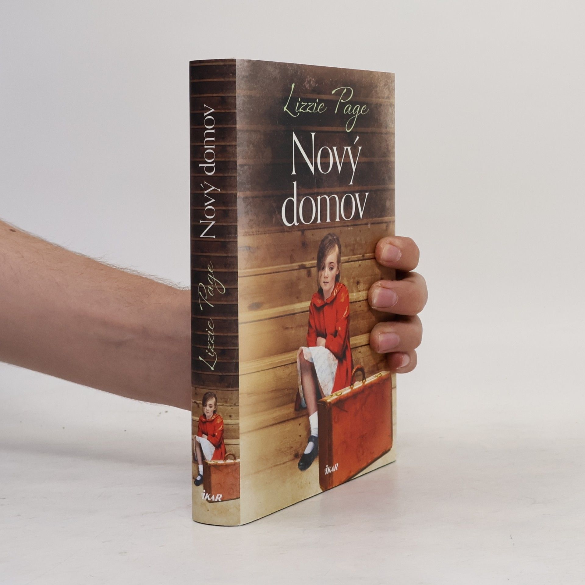 Lizzie Page Nový domov