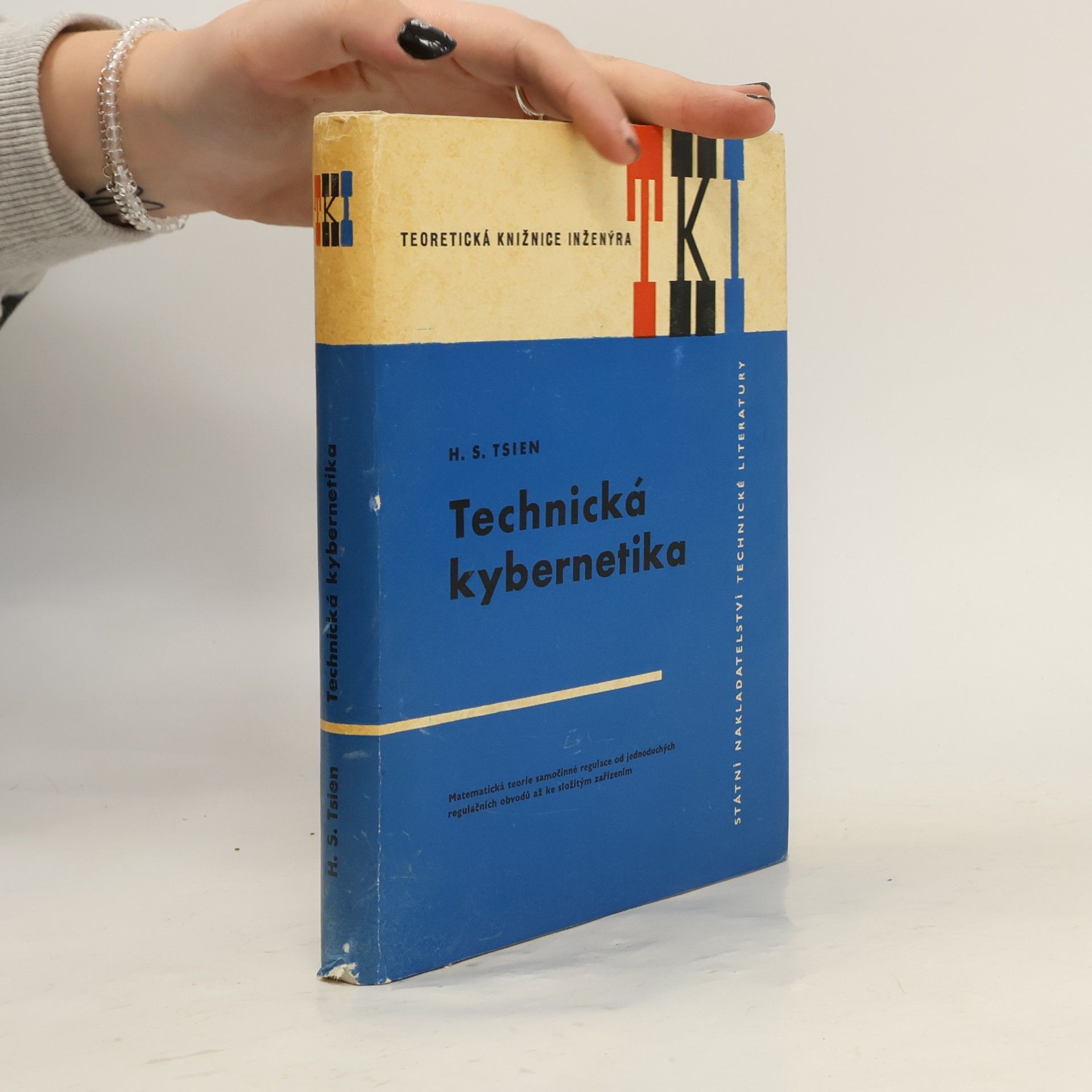 H. S. Tsien Technická kybernetika