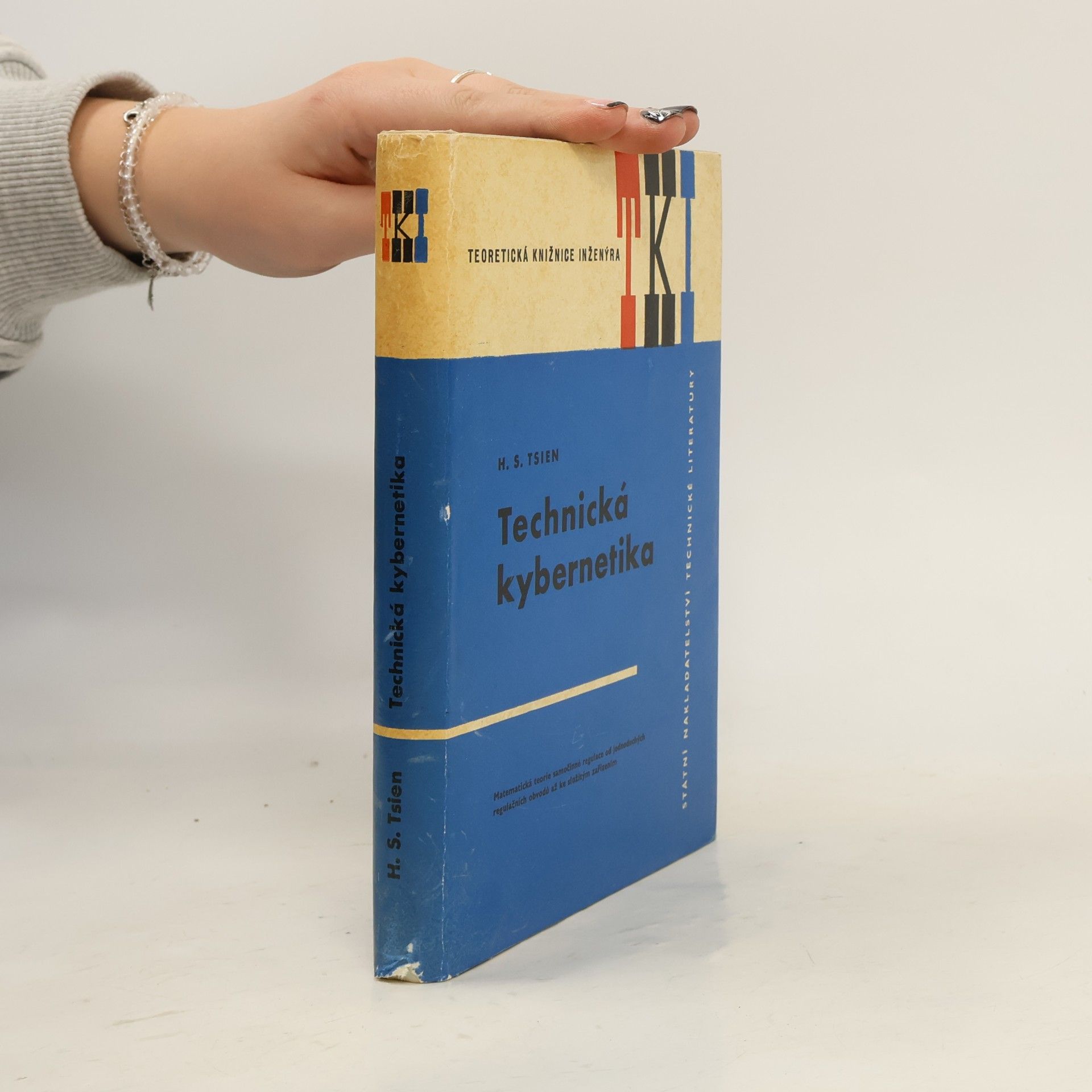H. S. Tsien Technická kybernetika