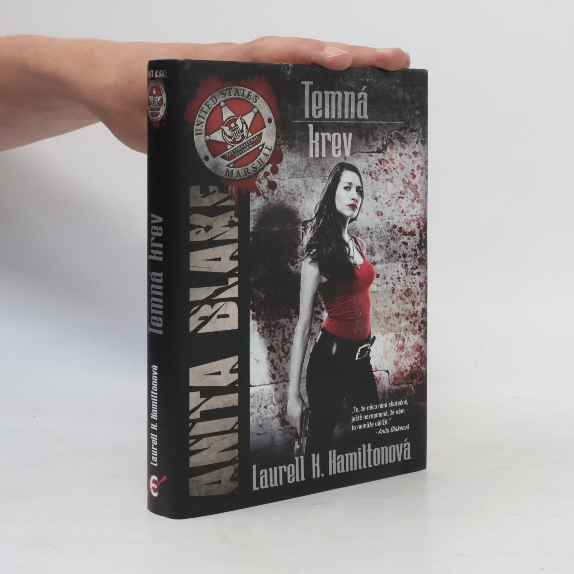 Laurell Kaye Hamilton Temná krev: Anita Blake