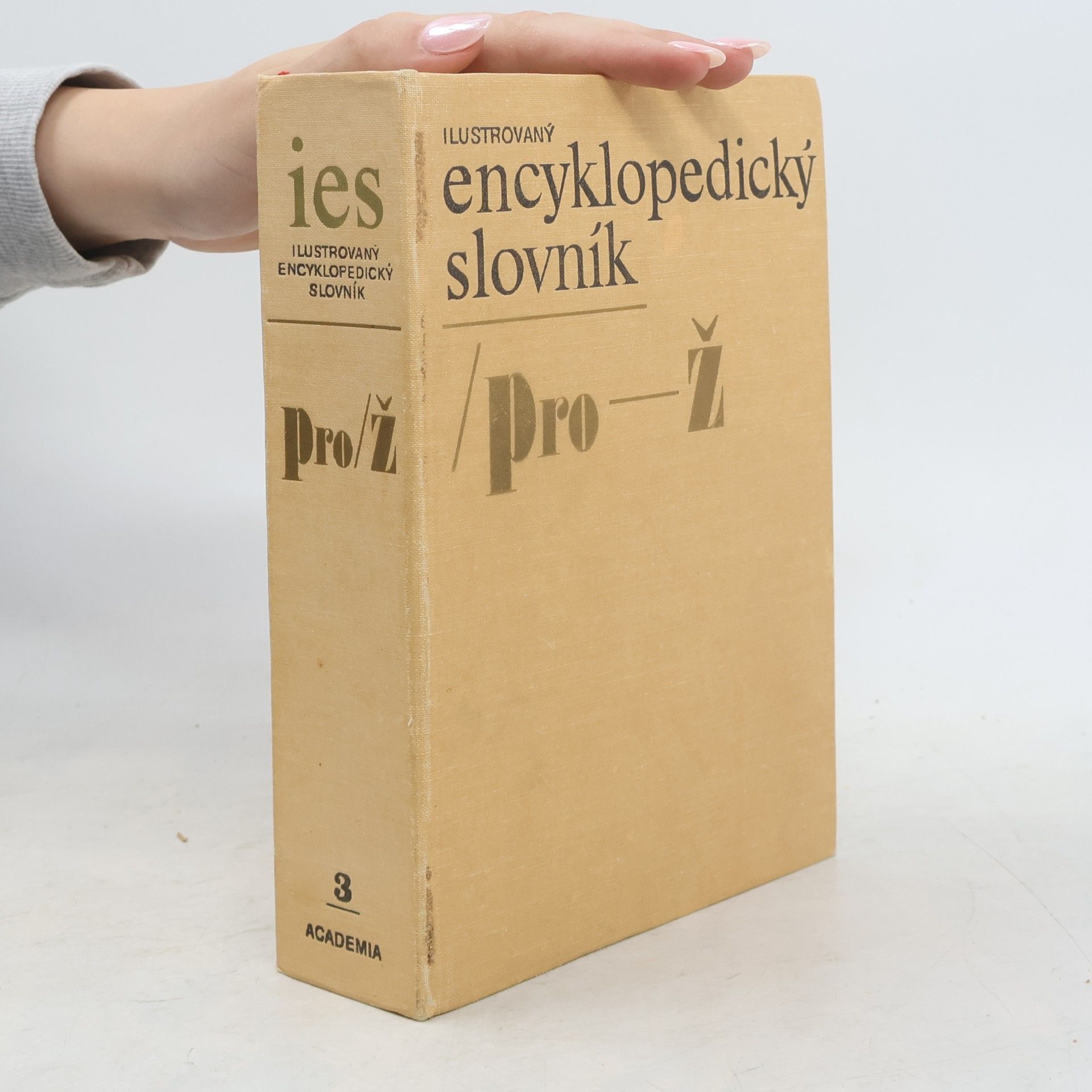 Kolektiv autorů Ilustrovaný encyklopedický slovník 3. Pro-Ž