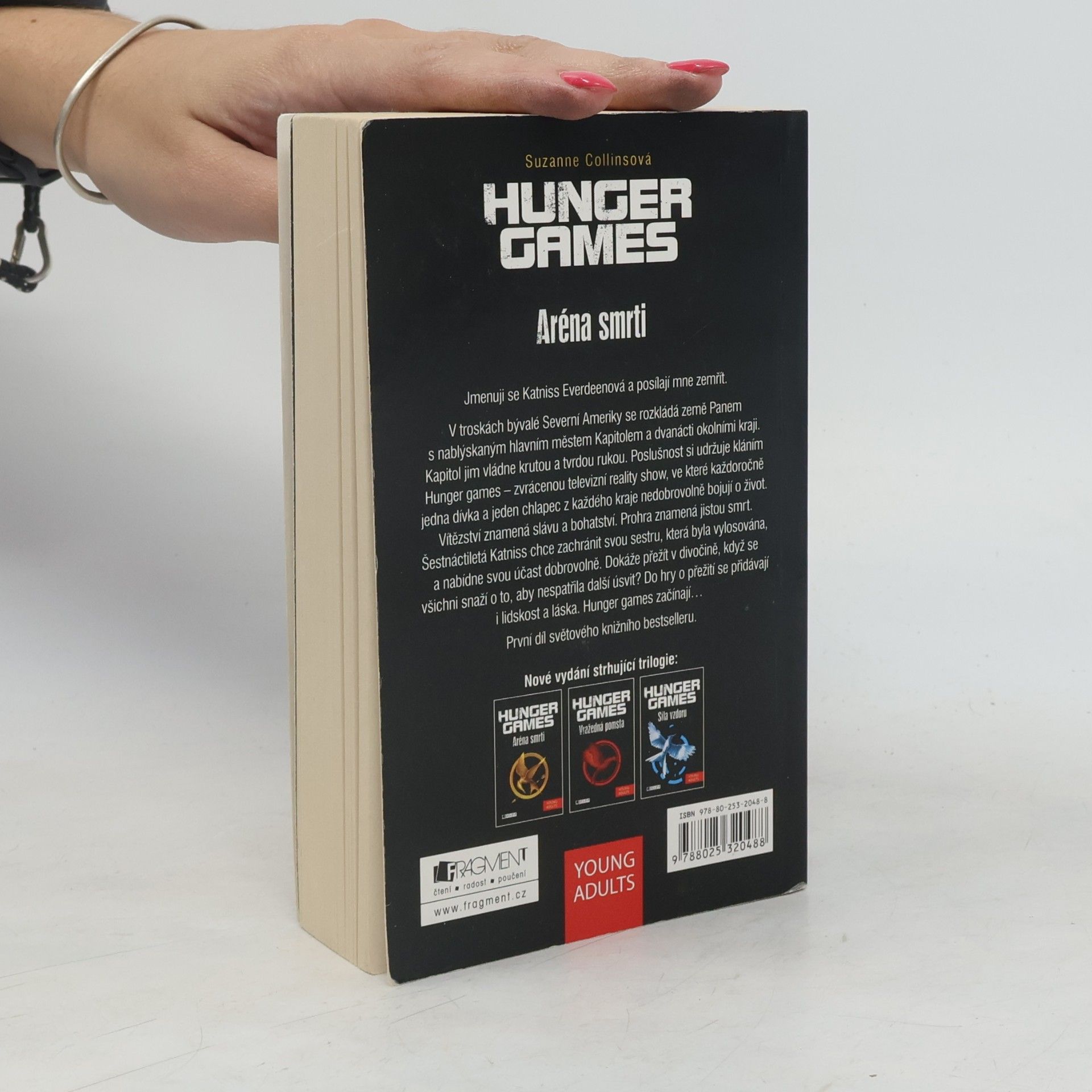 Suzanne Collins Hunger games. Aréna smrti