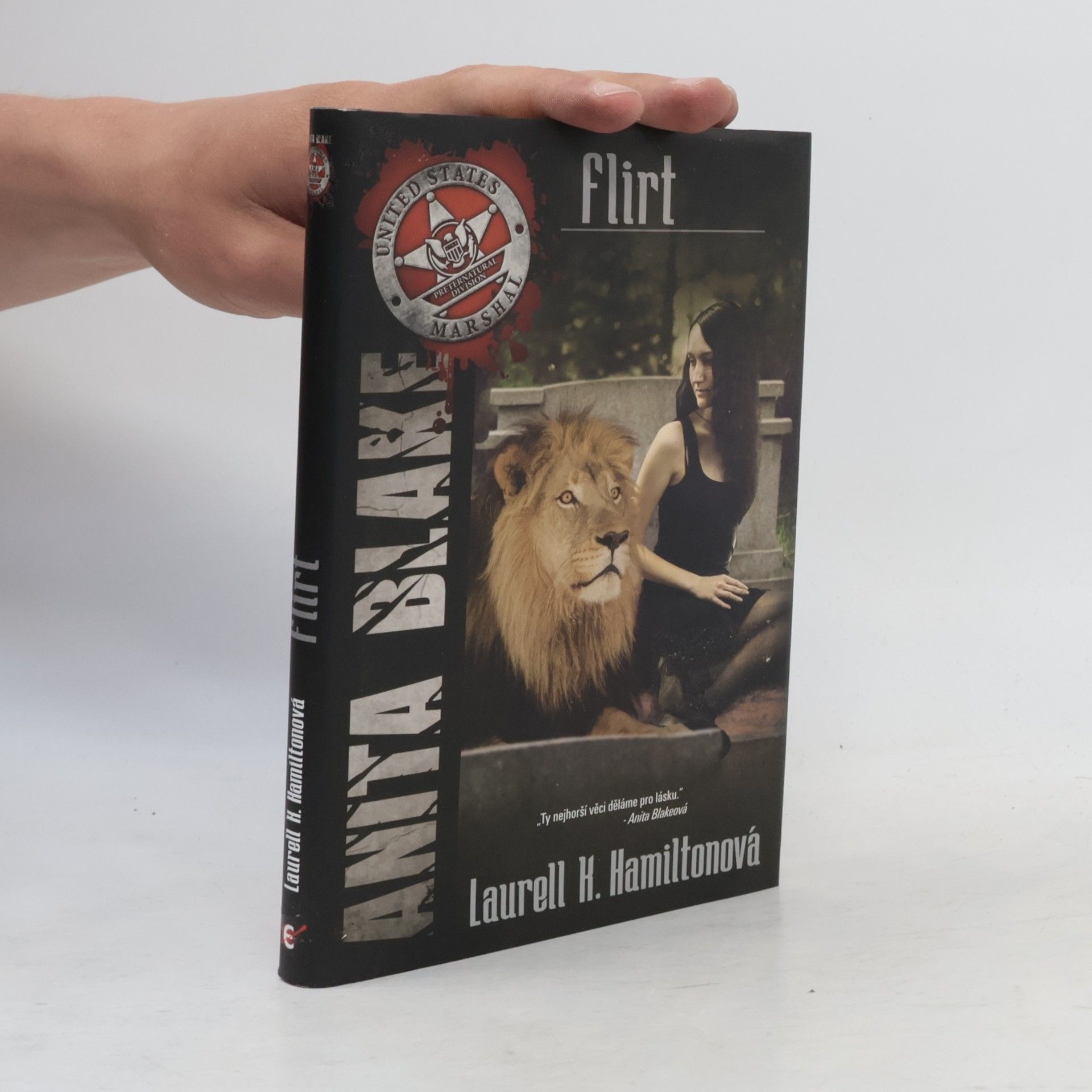 Laurell Kaye Hamilton Anita Blake: Flirt