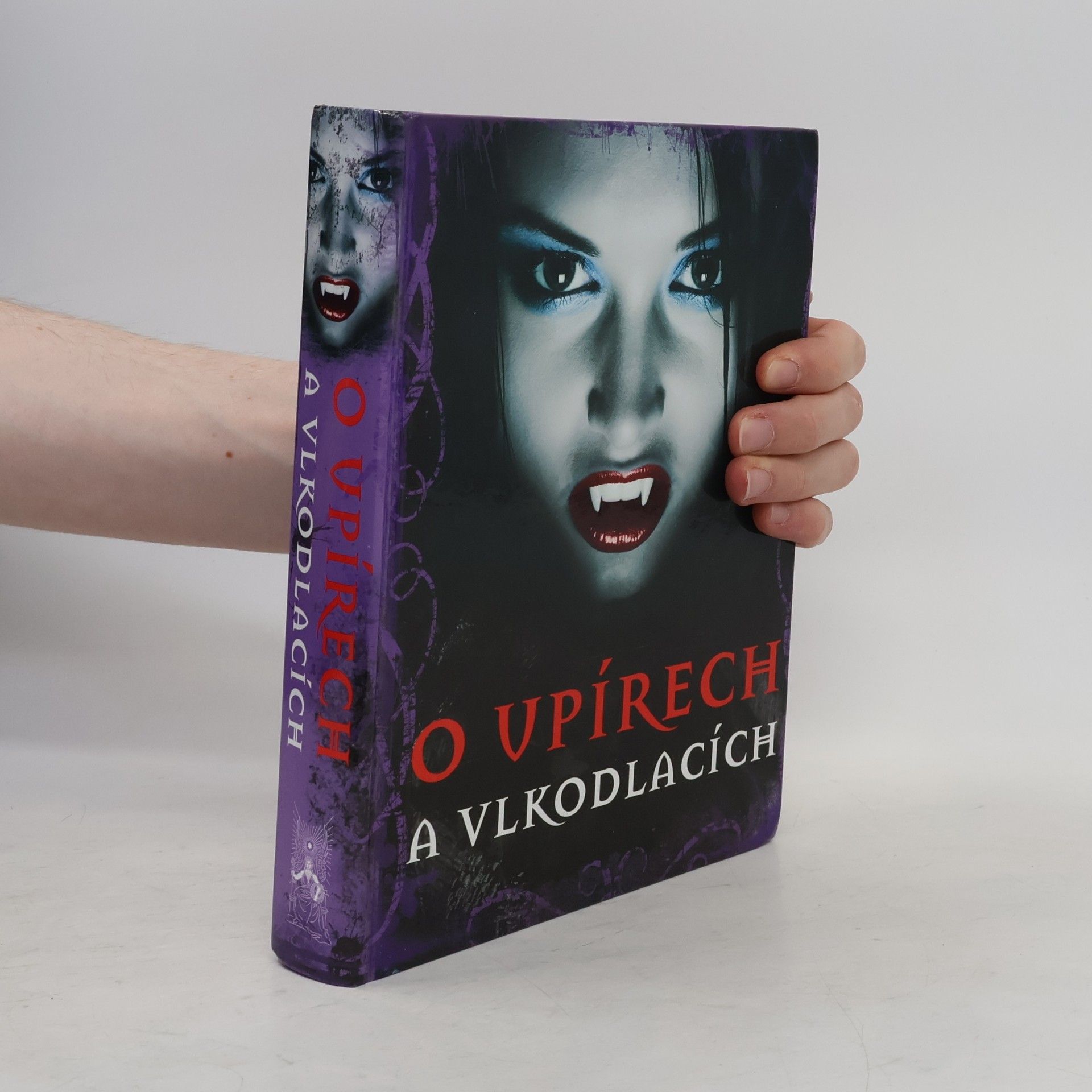 Tig Thomas O upírech a vlkodlacích