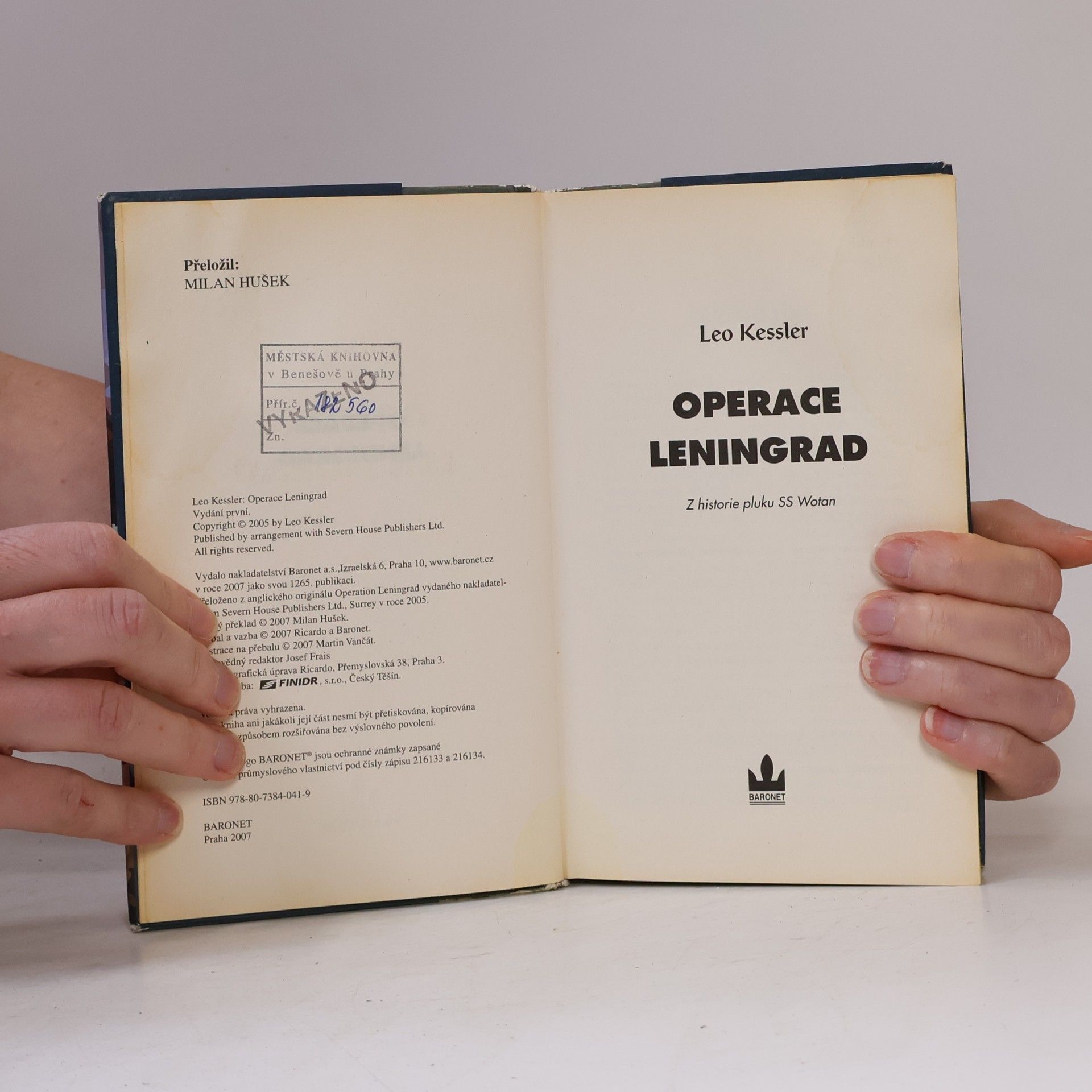 Charles Whiting Operace Leningrad. Z historie pluku SS Wotan