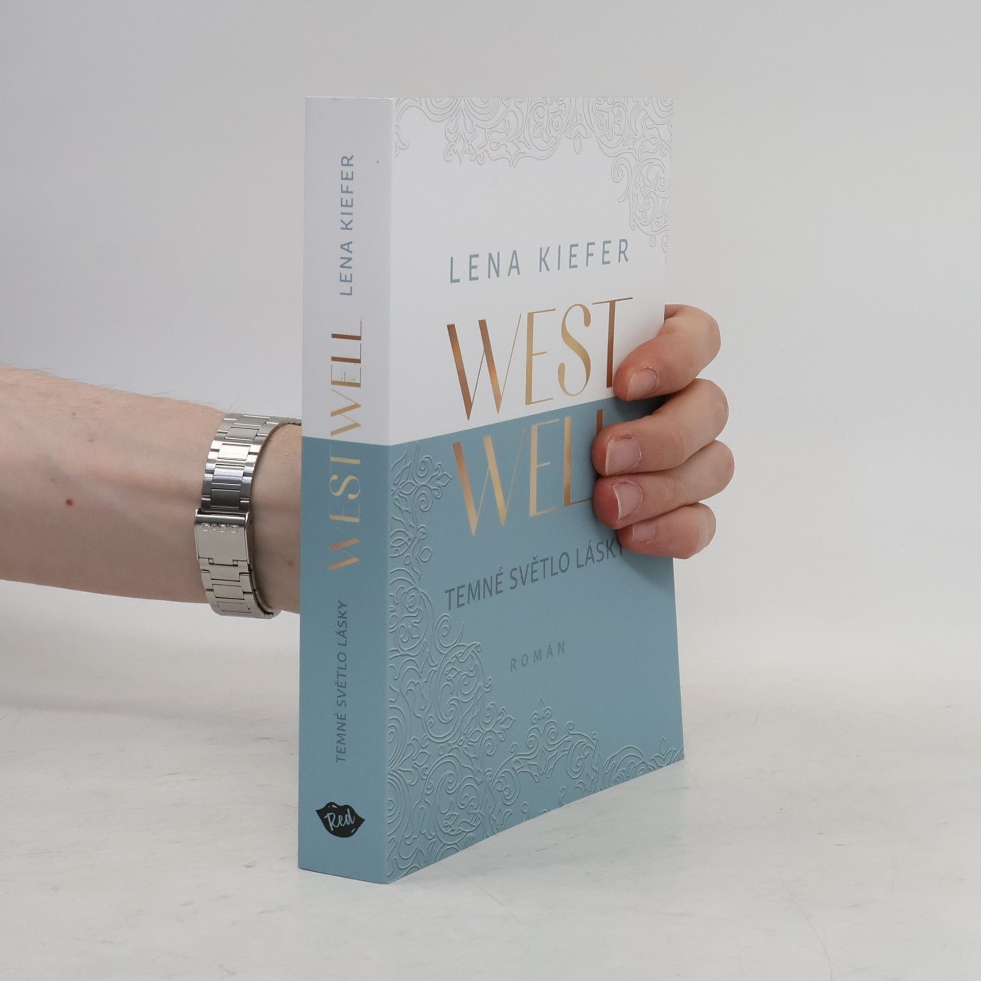 Lena Kiefer Westwell. Temné světlo lásky