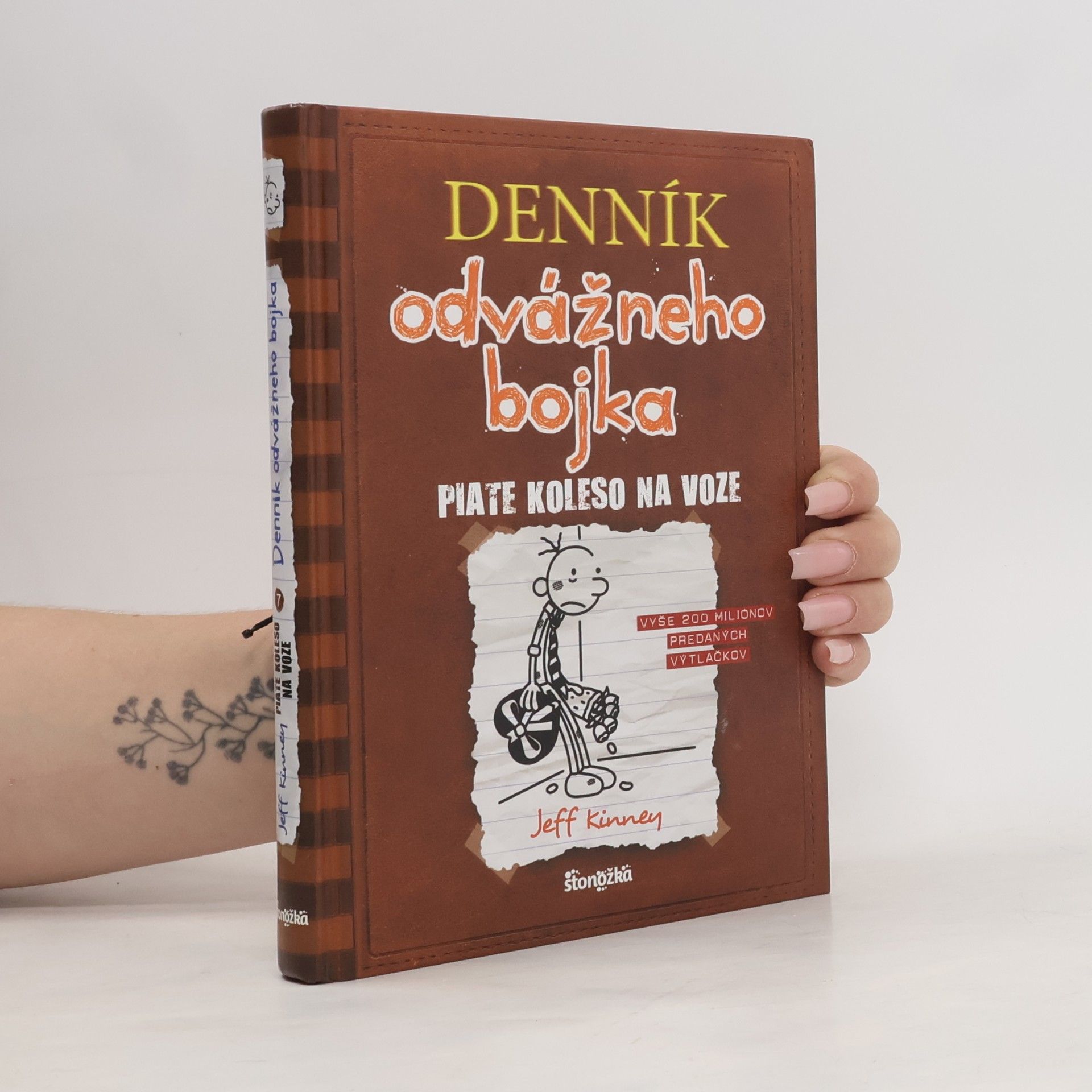 Jeff Kinney Denník odvážneho bojka 7. Piate koleso na voze