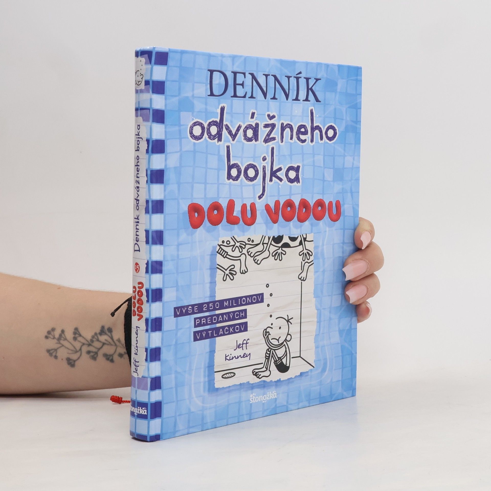 Jeff Kinney Denník odvážného bojka Dolu vodou